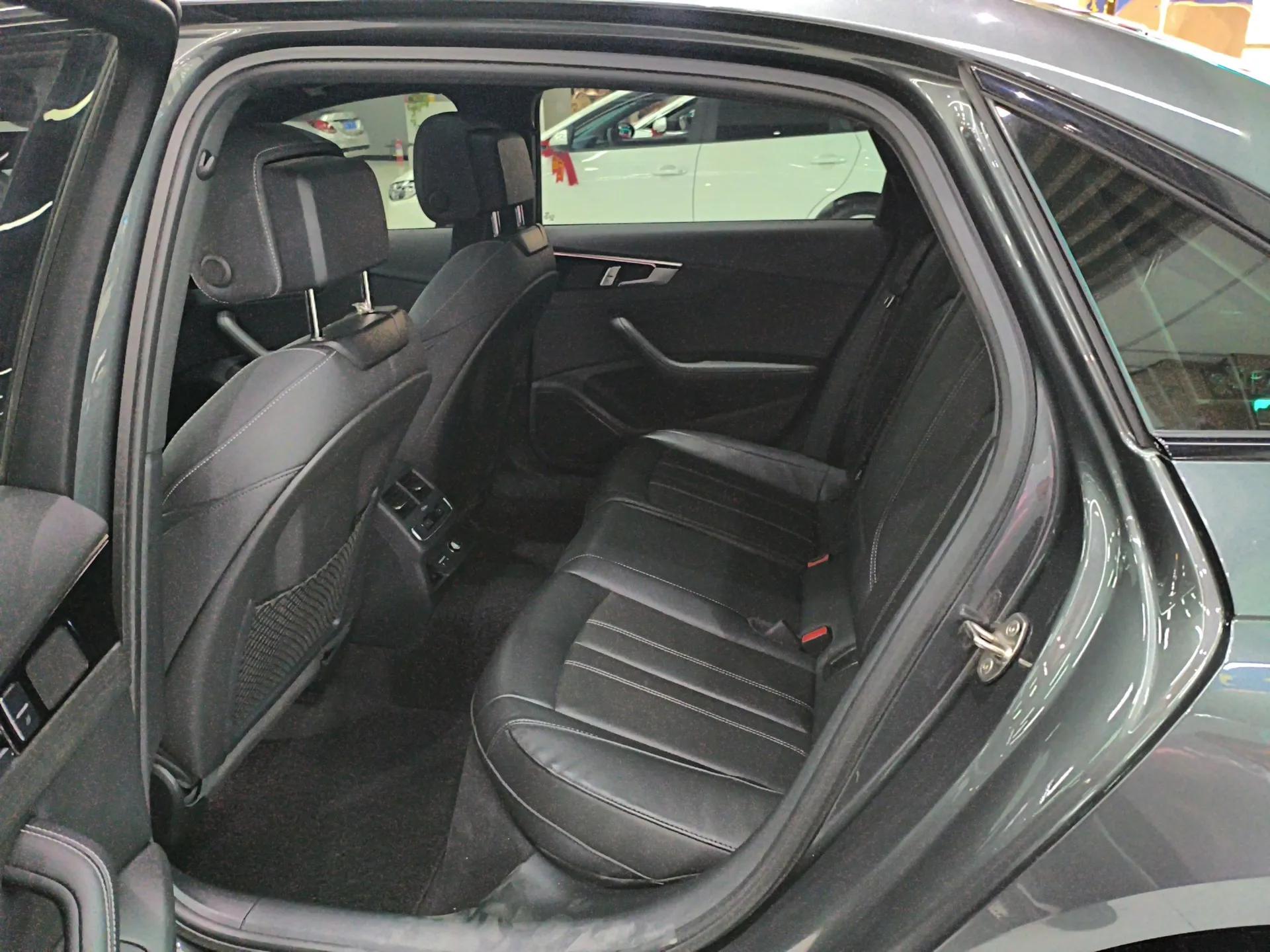 Audi A4L 2024 40 TFSI Luxury Dynamic Edition — миниатюра 19