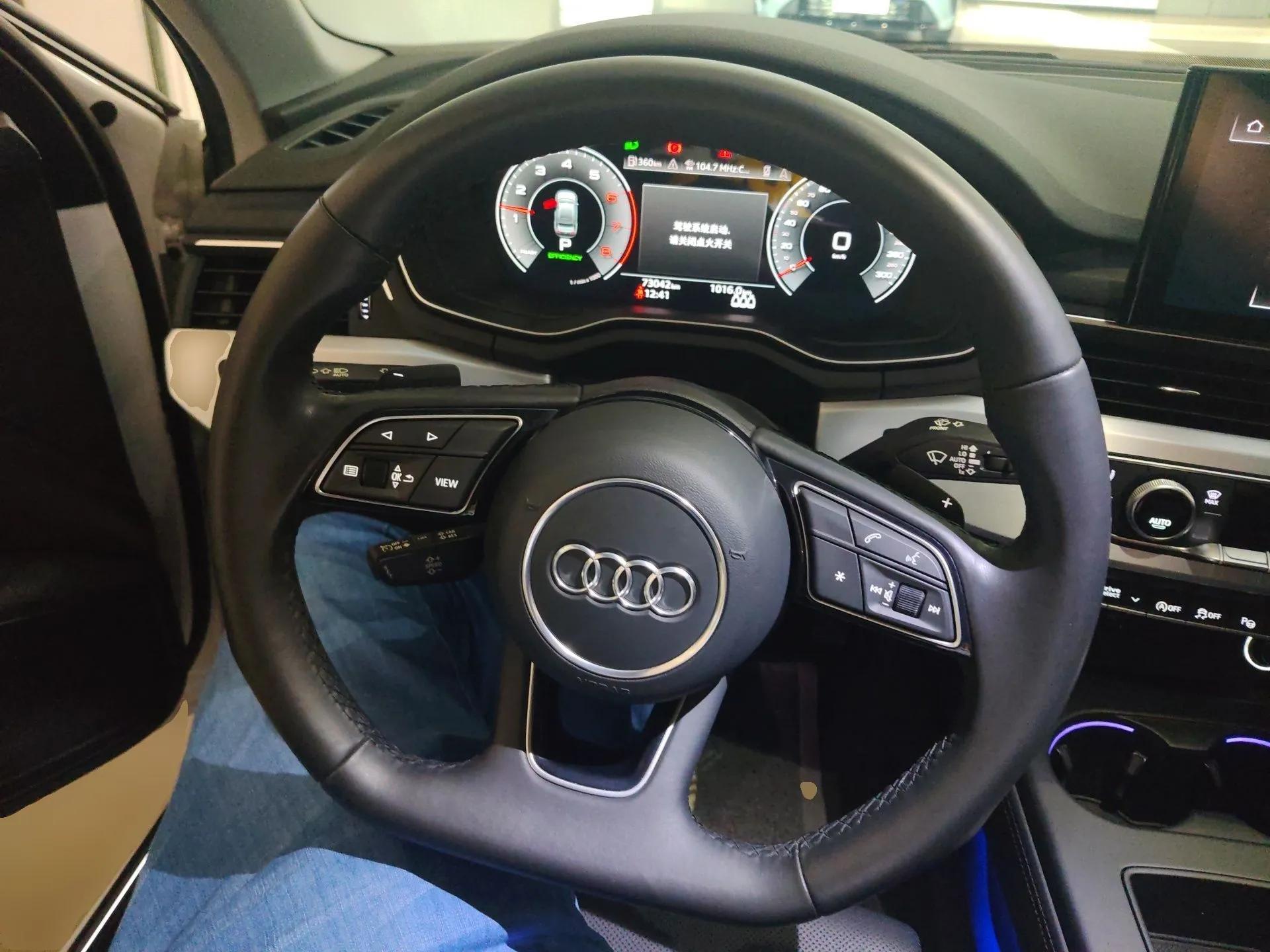 Audi A4L 2022 40 TFSI Luxury Dynamic Model — миниатюра 14