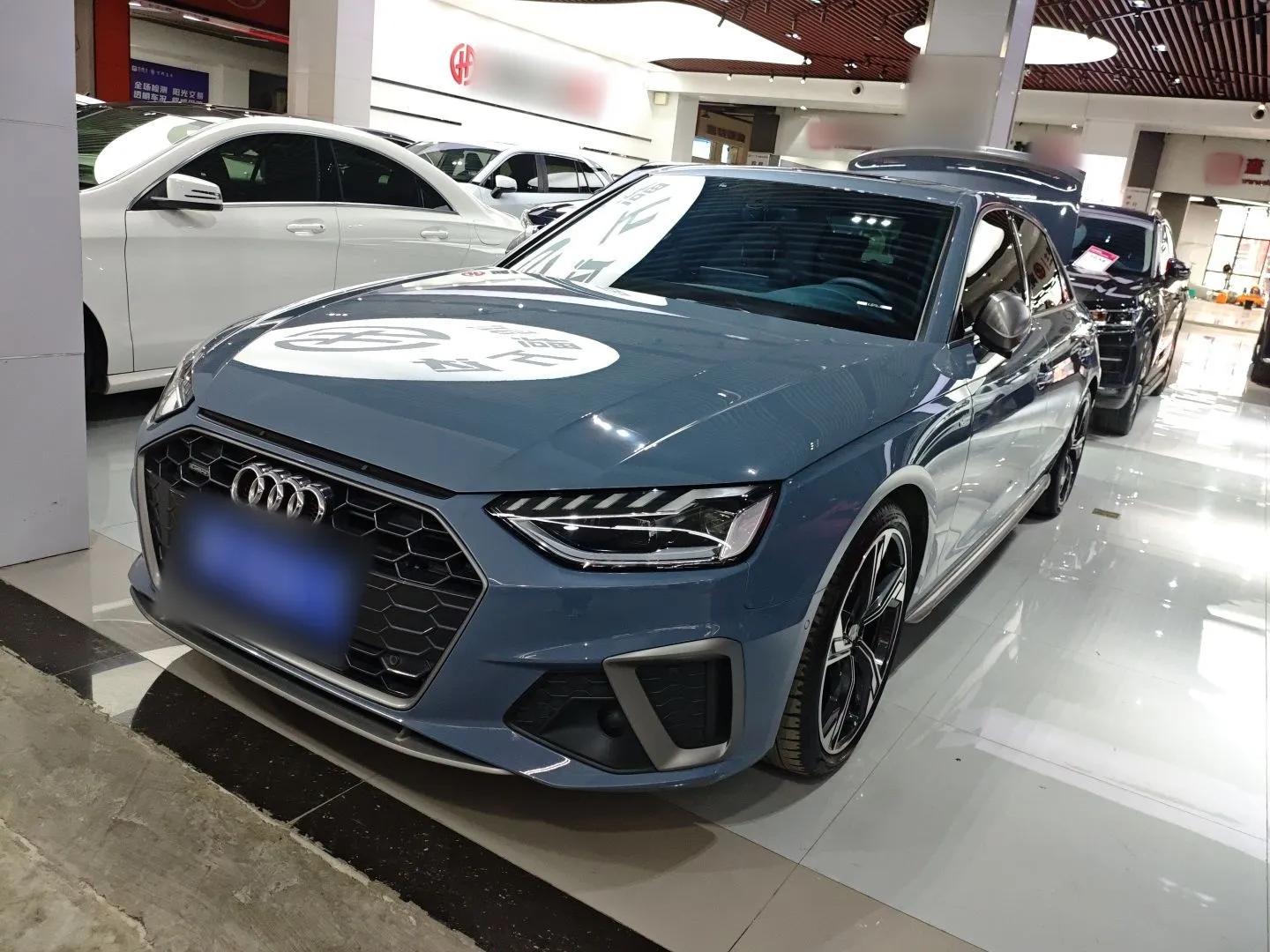 Audi A4L 2022 40 TFSI quattro RS Performance Package — миниатюра 1