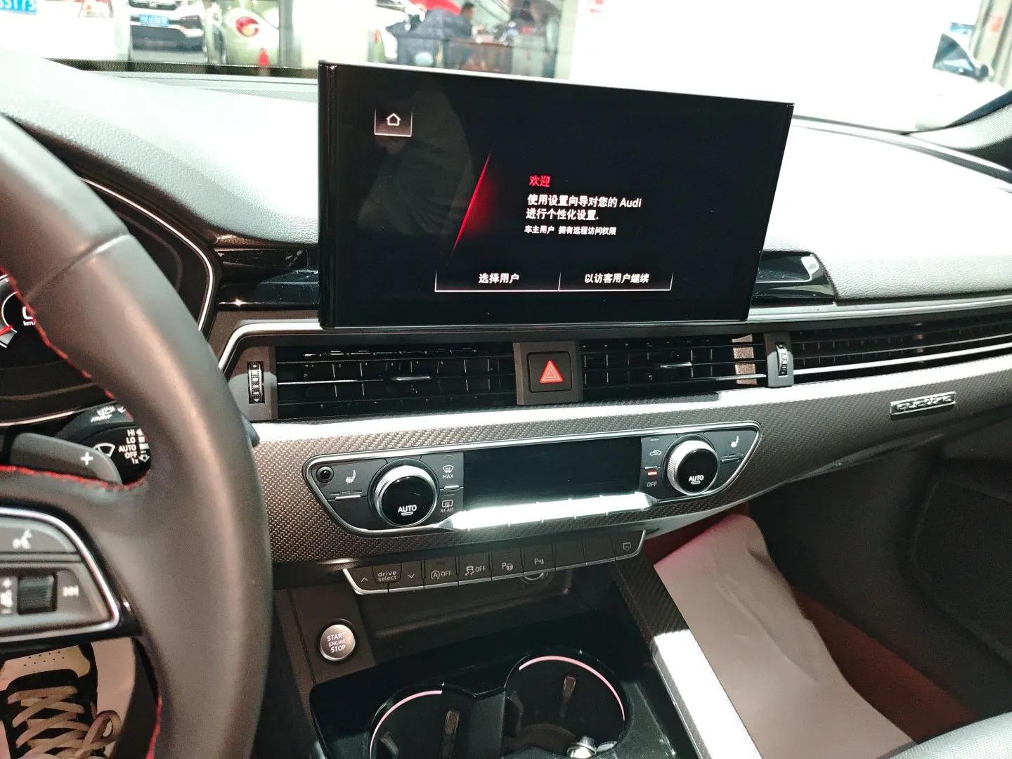 Audi A4L 2022 40 TFSI quattro RS Performance Package — миниатюра 16