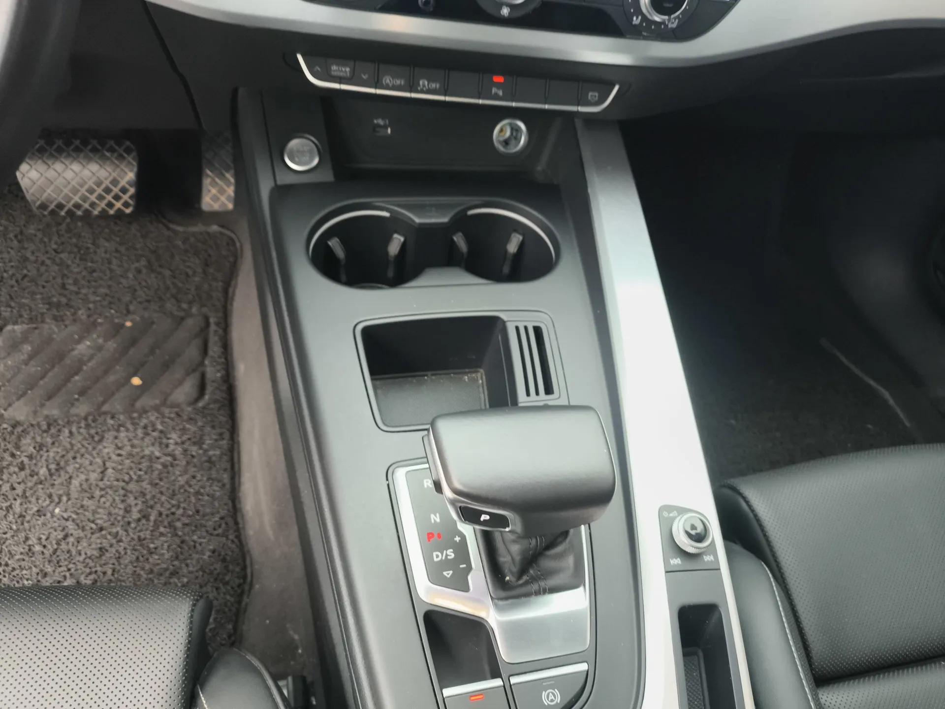 Audi A4L 2024 40 TFSI Fashion Dynamic Model — миниатюра 17