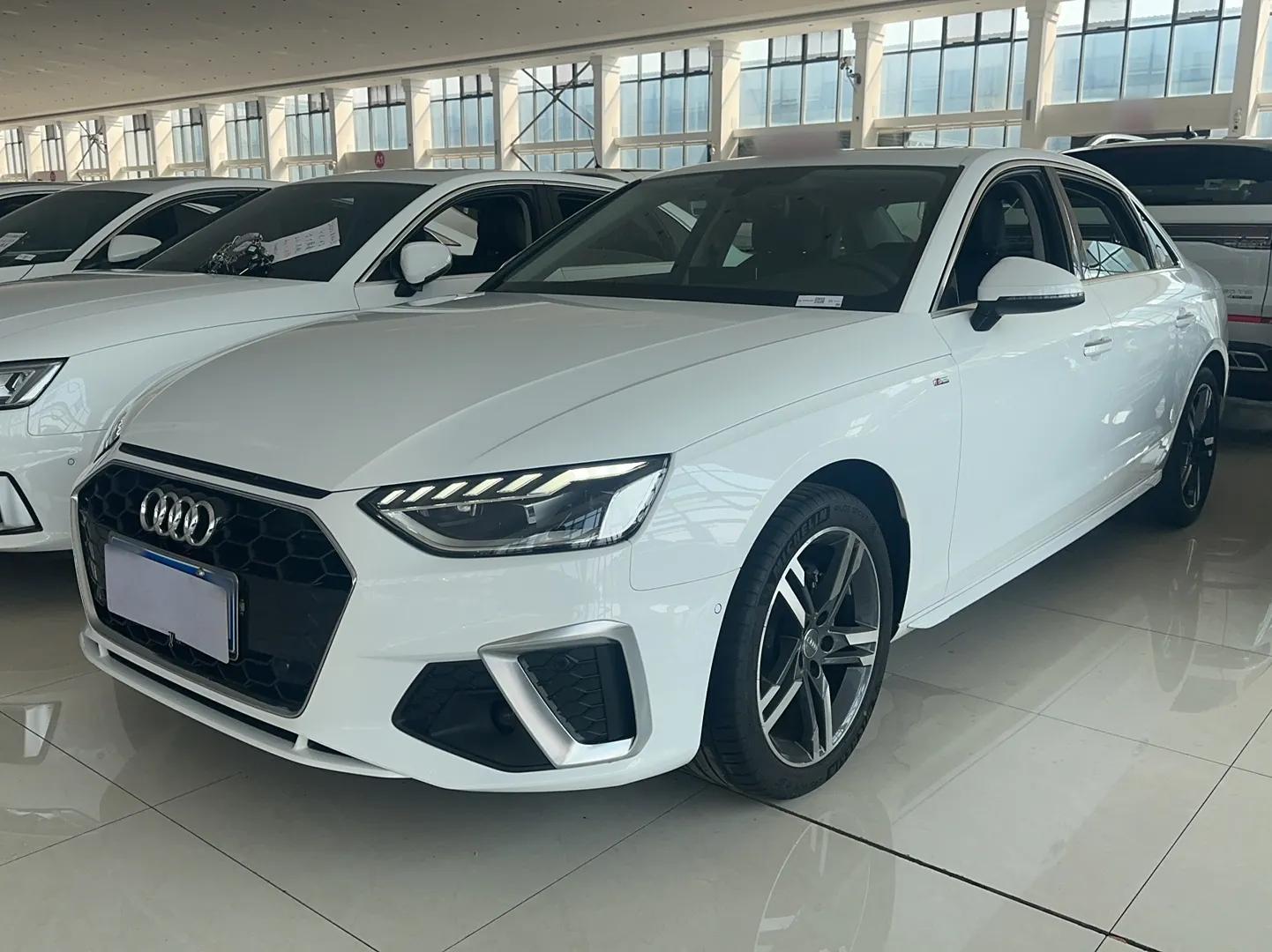 Audi A4L 2020 40 TFSI Luxury Dynamic Model — миниатюра 1