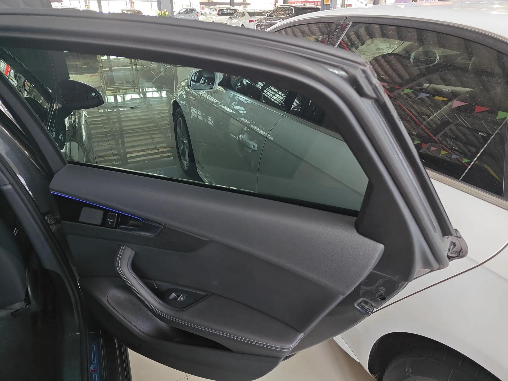 Audi A4L 2024 40 TFSI Luxury Dynamic Edition — миниатюра 25