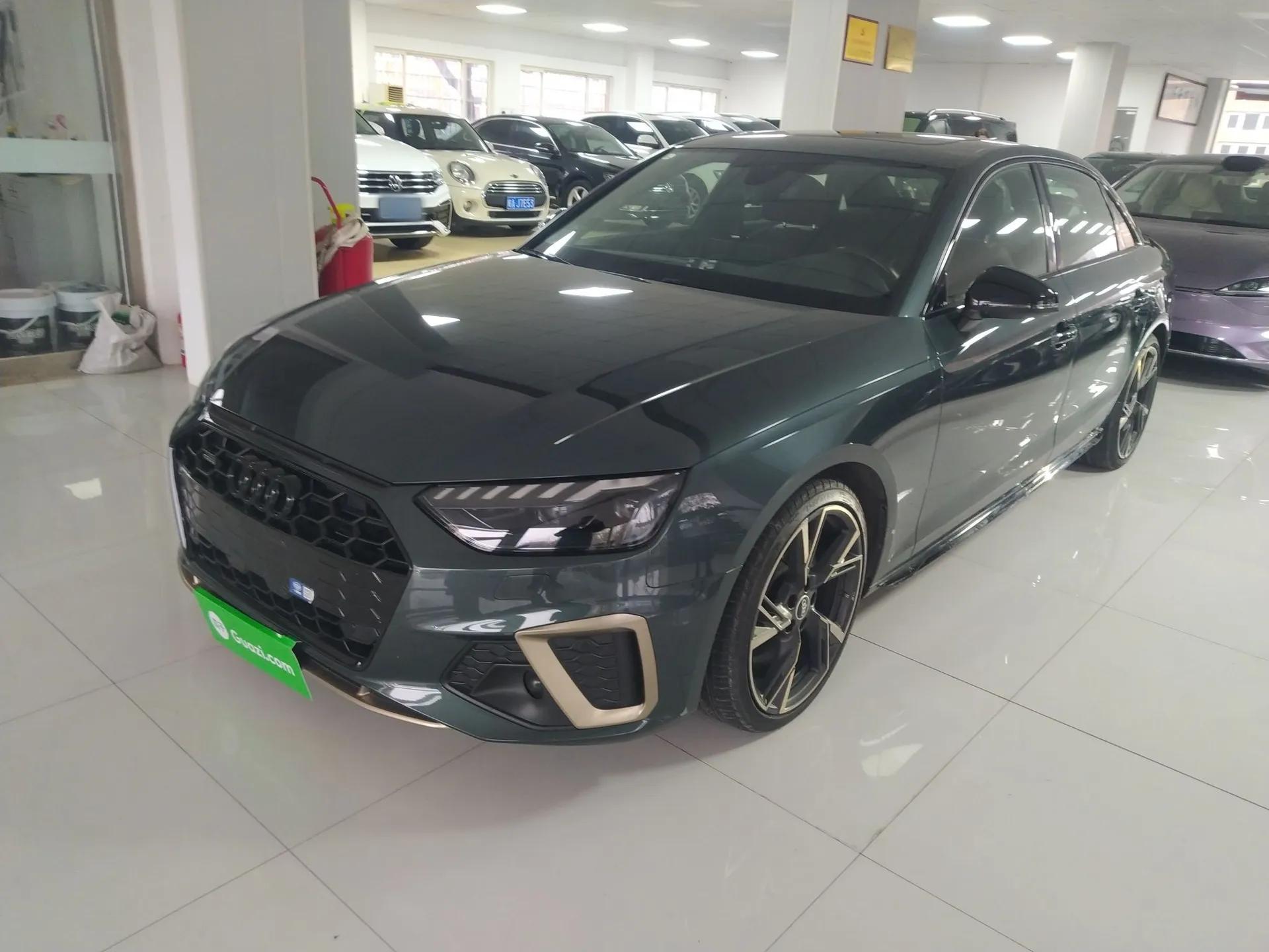 Audi A4L 2024 40 TFSI quattro RS Performance Package — миниатюра 1