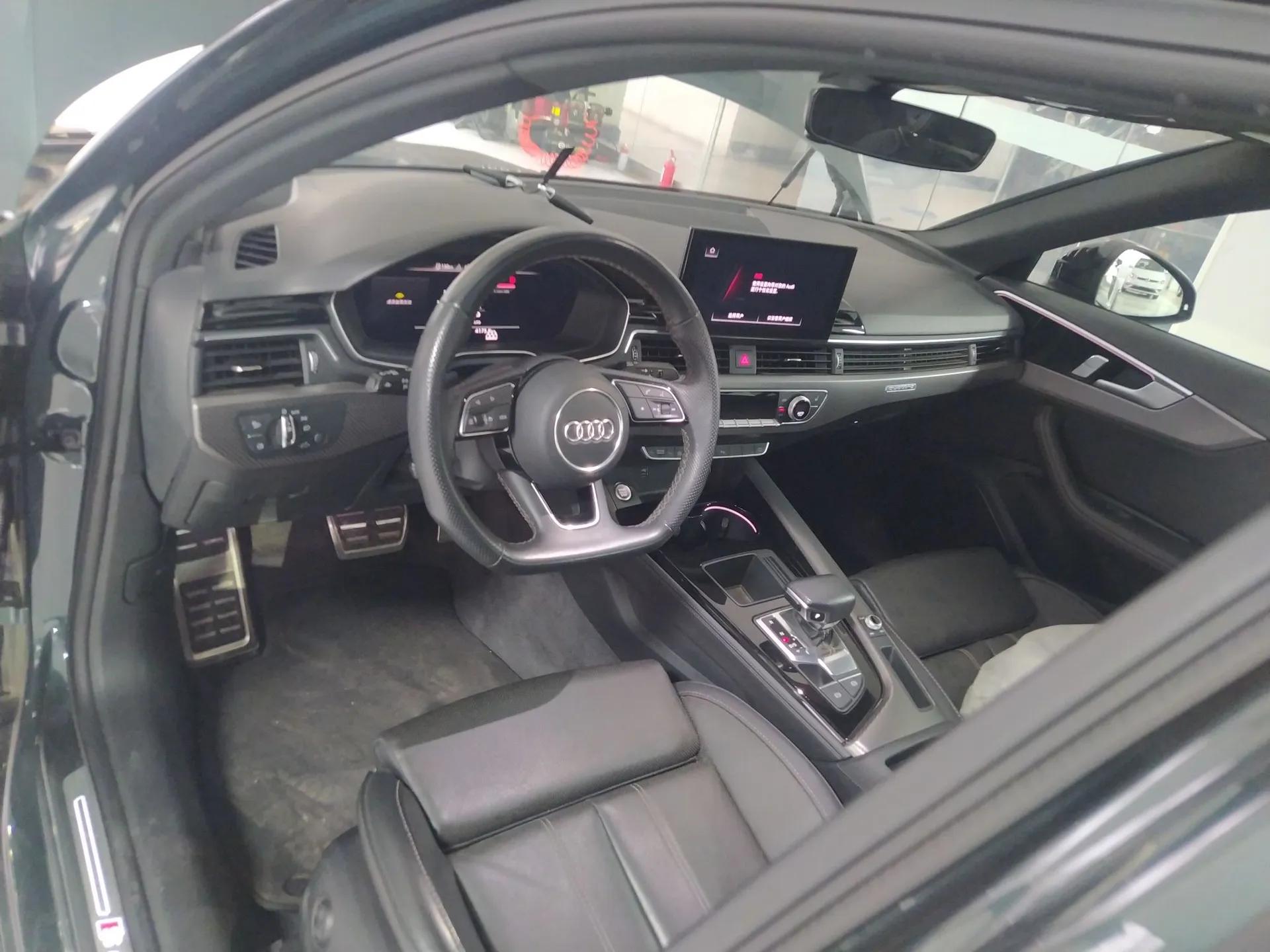 Audi A4L 2024 40 TFSI quattro RS Performance Package — миниатюра 13