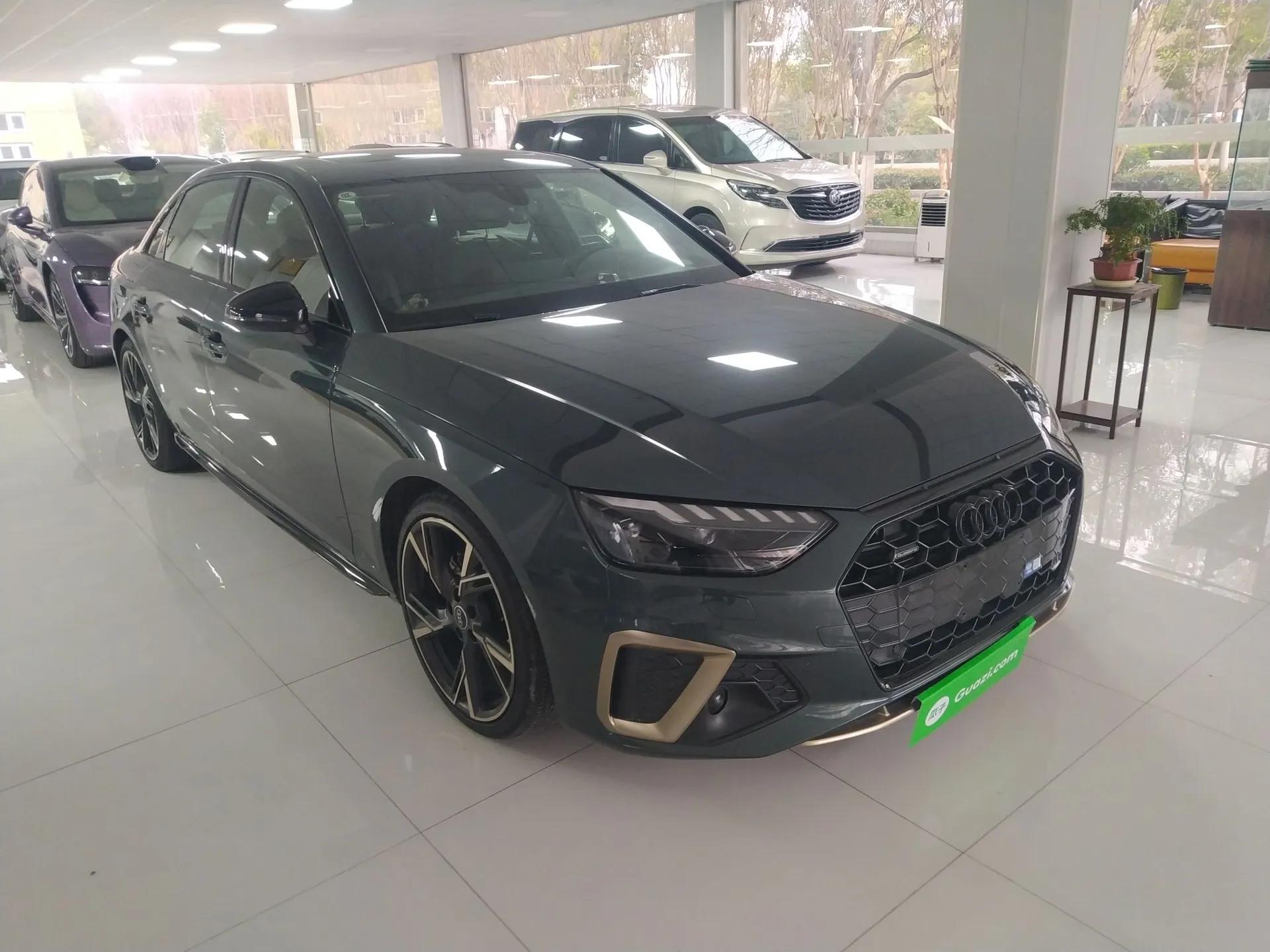 Audi A4L 2024 40 TFSI quattro RS Performance Package — миниатюра 3