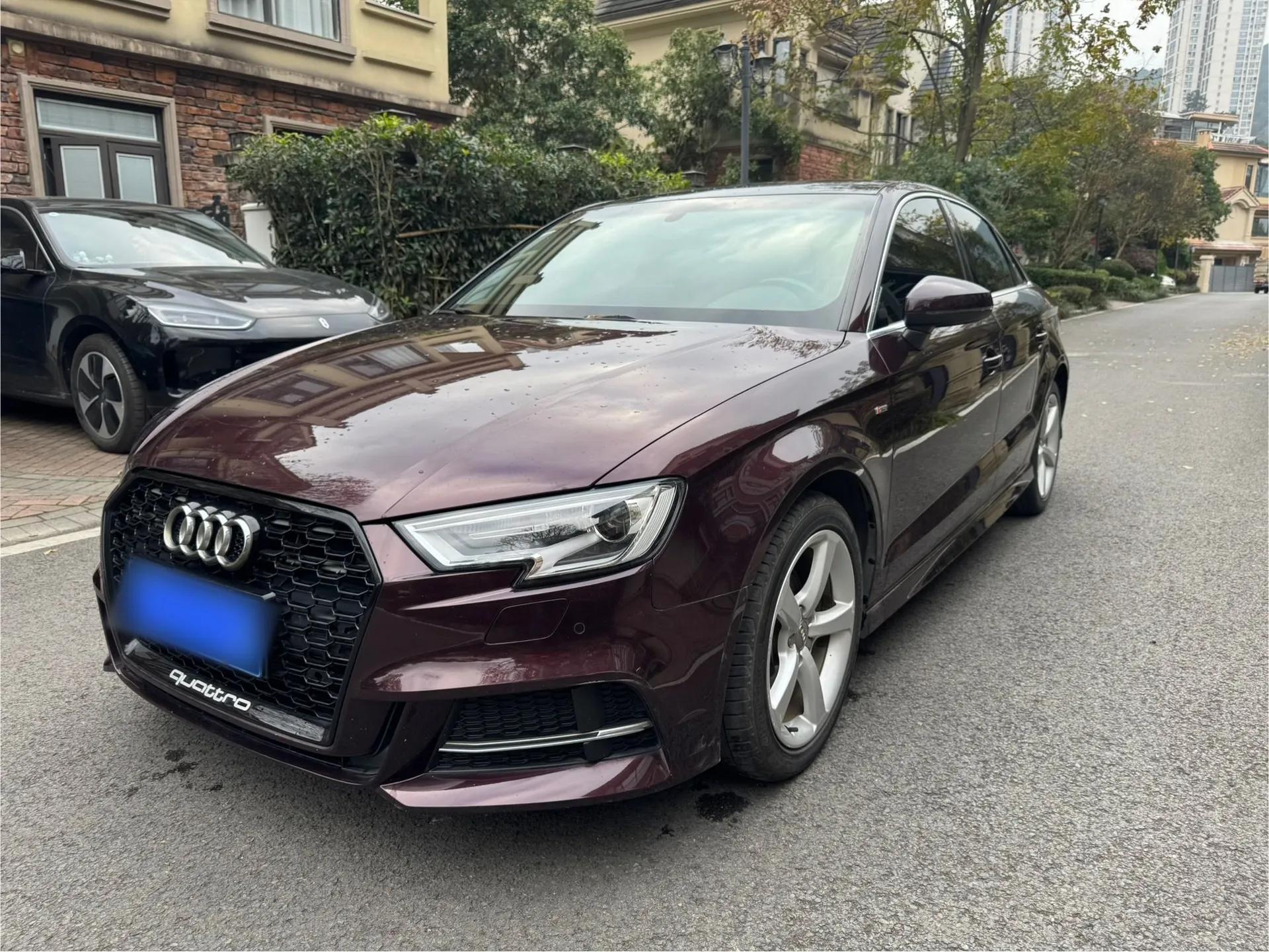 Audi A3 2018 30th Anniversary Edition Limousine 35 TFSI Fashion Model — миниатюра 1