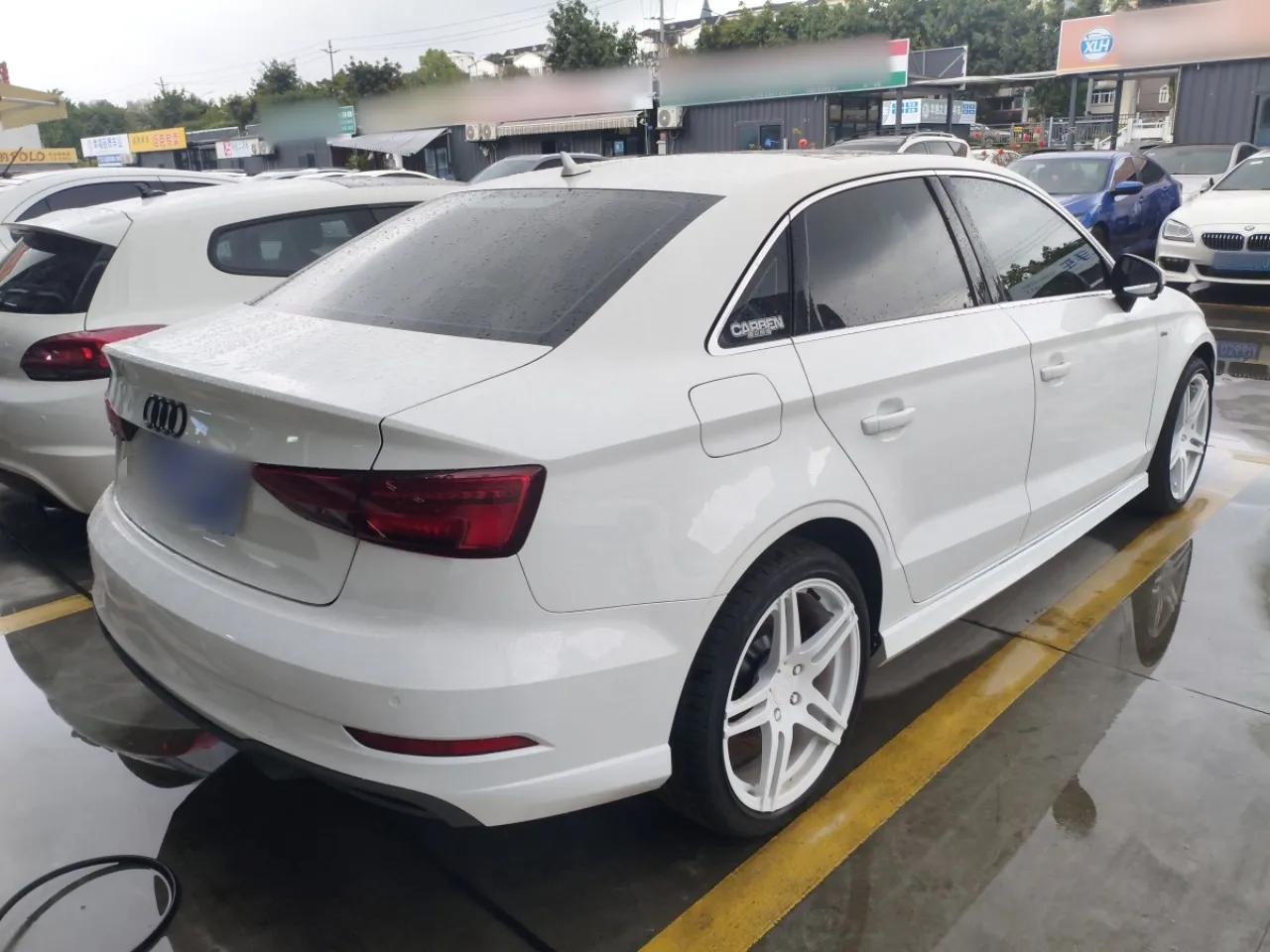 Audi A3 2018 30th Anniversary Edition Limousine 35 TFSI Sport Model — миниатюра 4