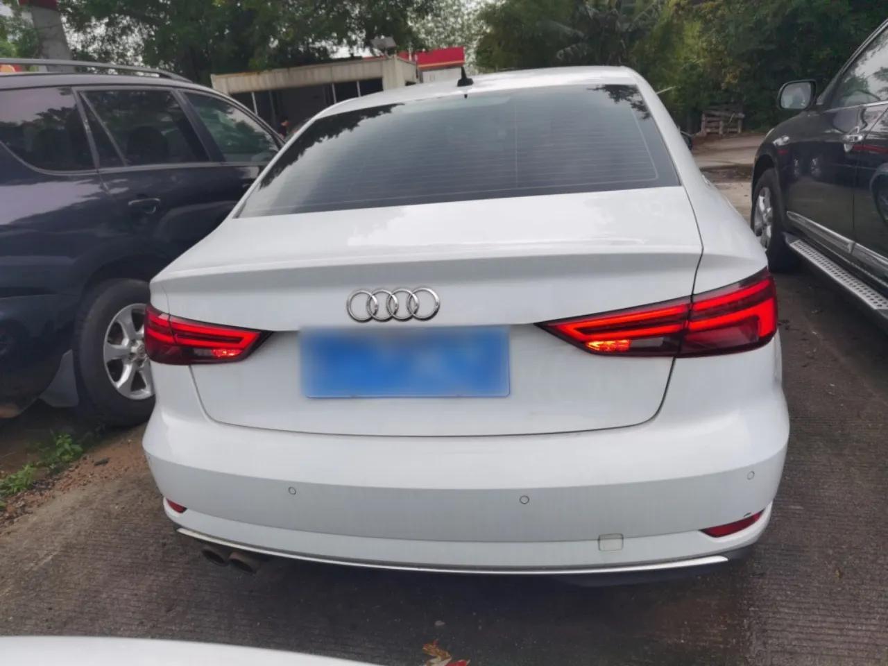 Audi A3 2019 Limousine 35 TFSI Ambition China VI — миниатюра 3