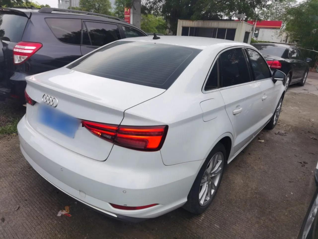 Audi A3 2019 Limousine 35 TFSI Ambition China VI — миниатюра 4