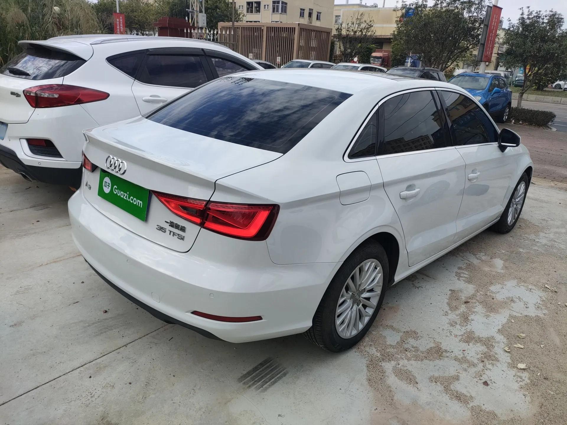 Audi A3 2016 Limousine 35 TFSI Prestige Edition — миниатюра 5