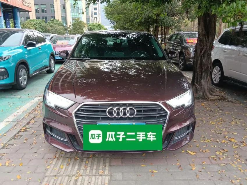 Audi A3 2018 30th Anniversary Edition Limousine 35 TFSI Sport Model — миниатюра 2
