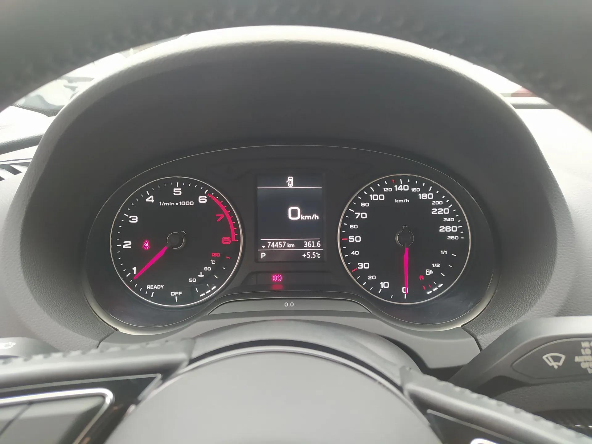 Audi A3 2019 Limousine 35 TFSI Style Version China V Emission Standard — миниатюра 13