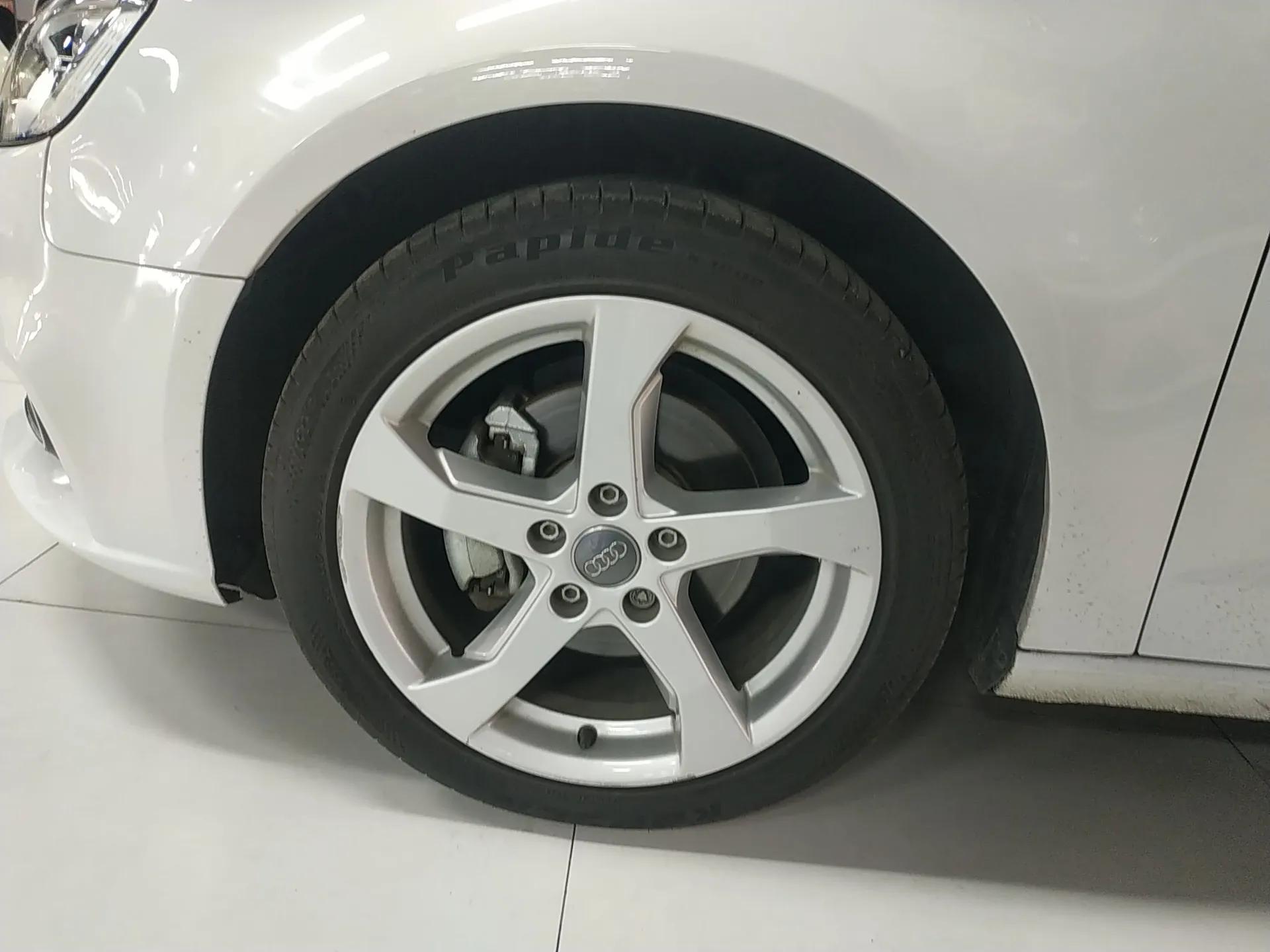 Audi A3 2020 Restyled Sportback 35 TFSI Entry-Level China VI Emission Standard — миниатюра 8