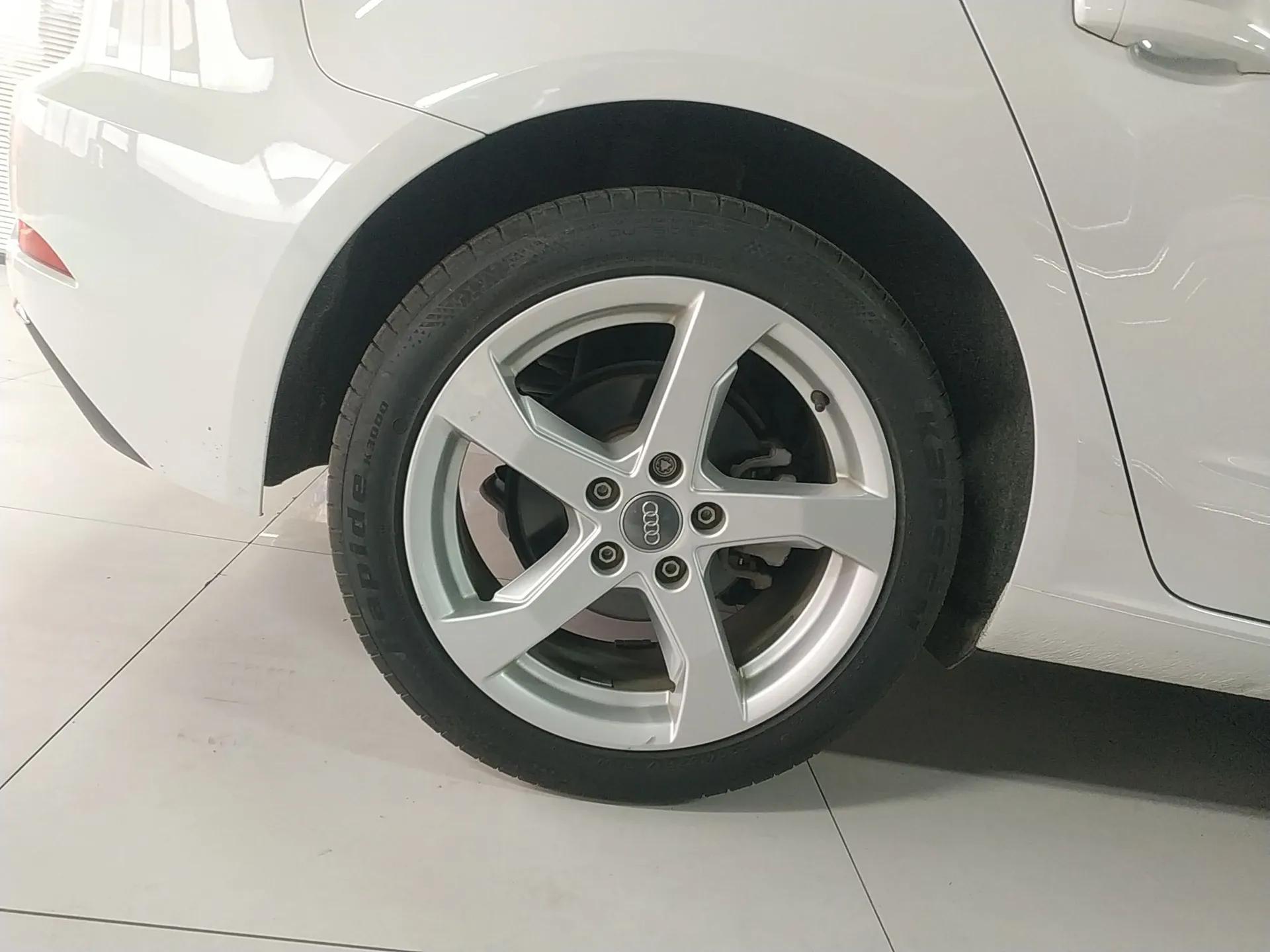 Audi A3 2020 Restyled Sportback 35 TFSI Entry-Level China VI Emission Standard — миниатюра 10