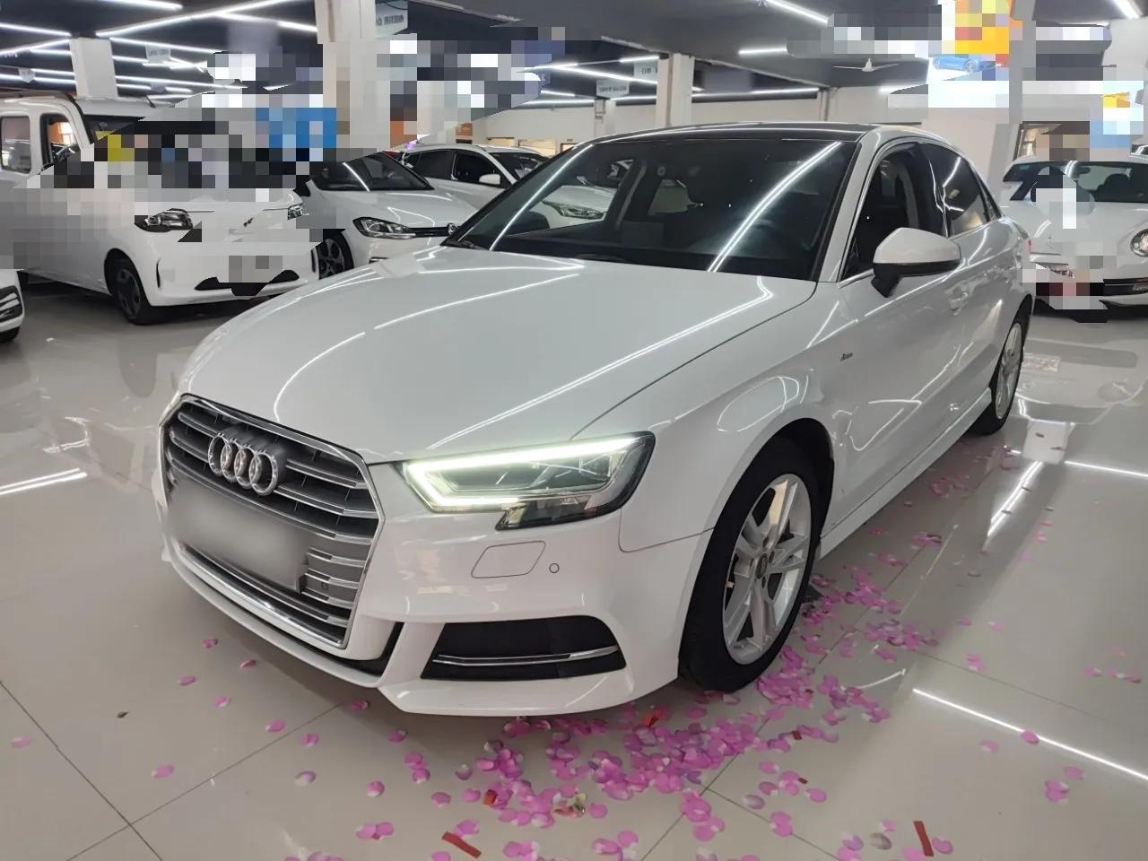 Audi A3 2020 Limousine 35 TFSI Fashion Edition China VI Emission Standard — миниатюра 1