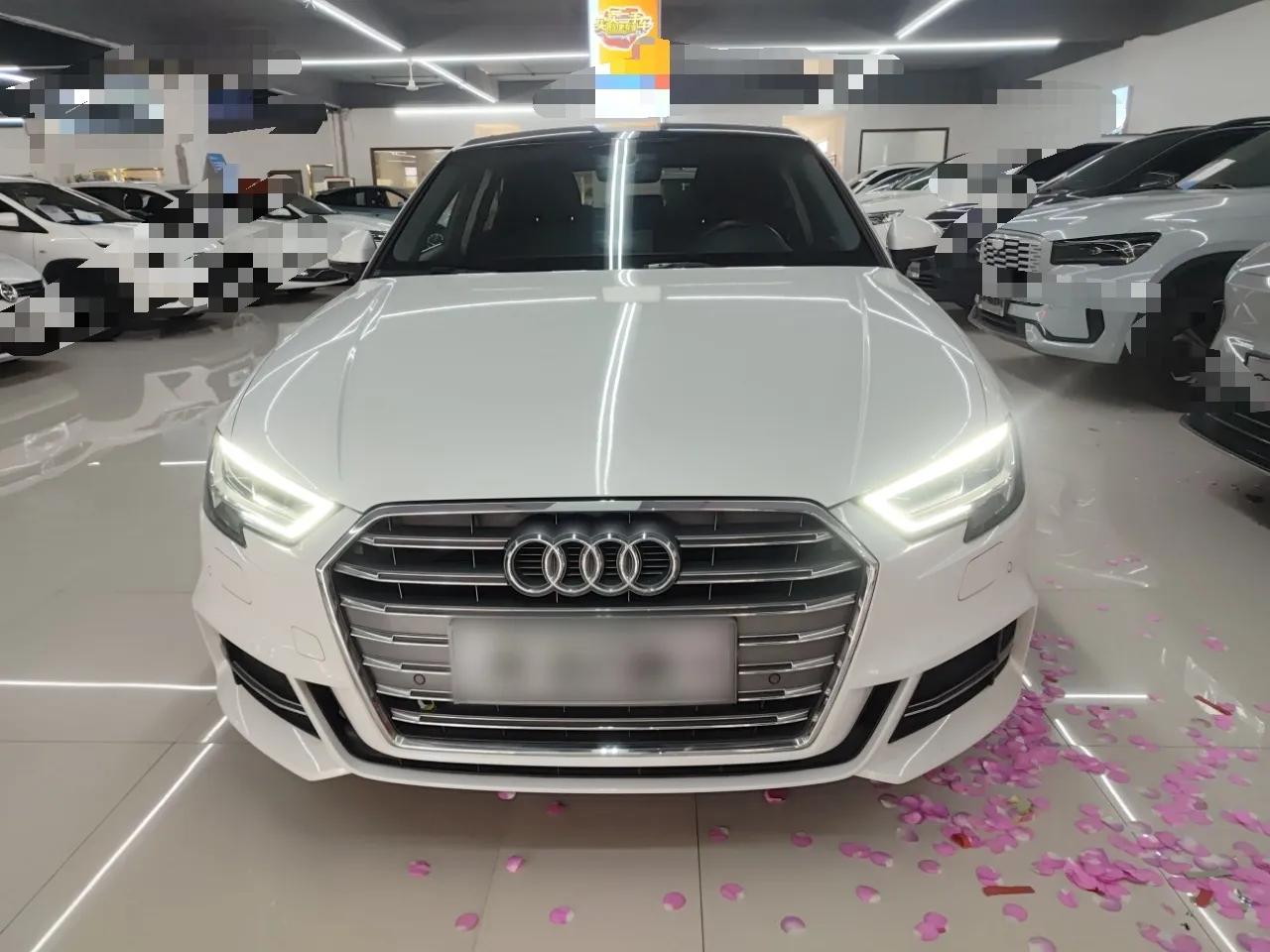 Audi A3 2020 Limousine 35 TFSI Fashion Edition China VI Emission Standard — миниатюра 2