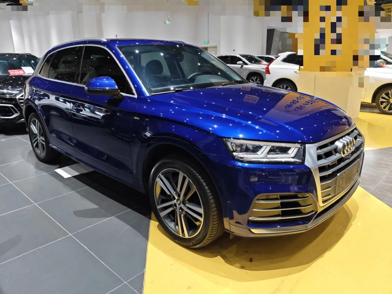Audi Q5L 2020 45 TFSI Prestige Fashion Model — миниатюра 3