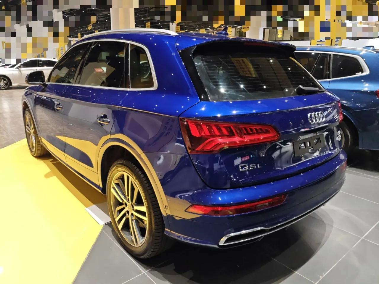 Audi Q5L 2020 45 TFSI Prestige Fashion Model — миниатюра 4