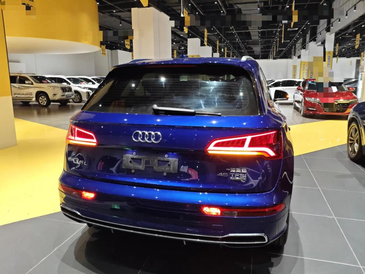 Audi Q5L 2020 45 TFSI Prestige Fashion Model — миниатюра 5