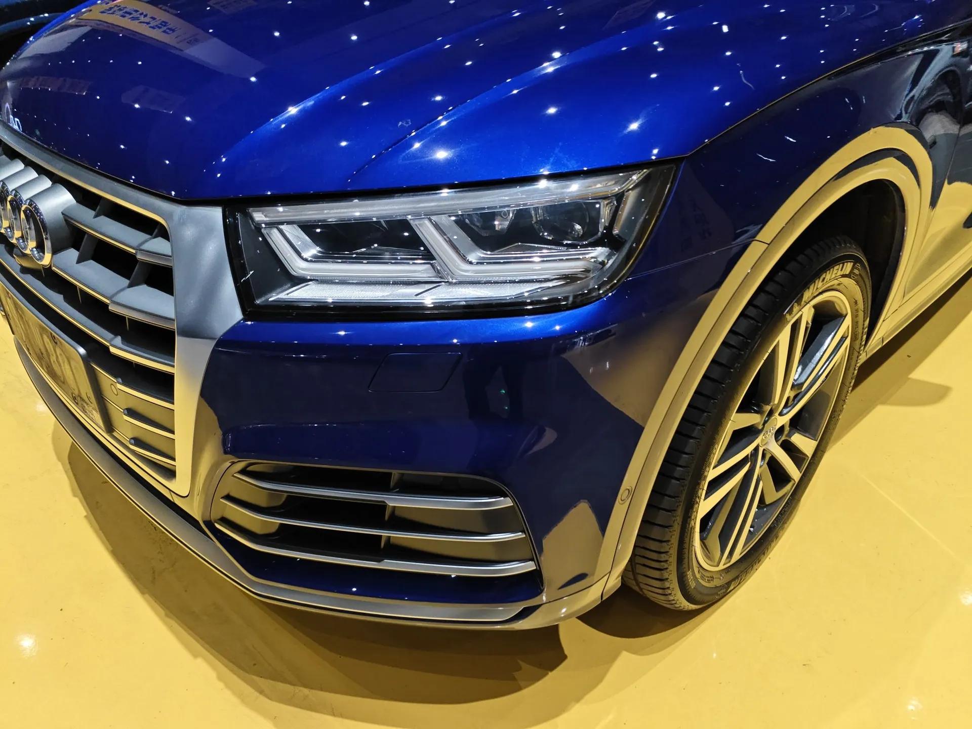 Audi Q5L 2020 45 TFSI Prestige Fashion Model — миниатюра 9
