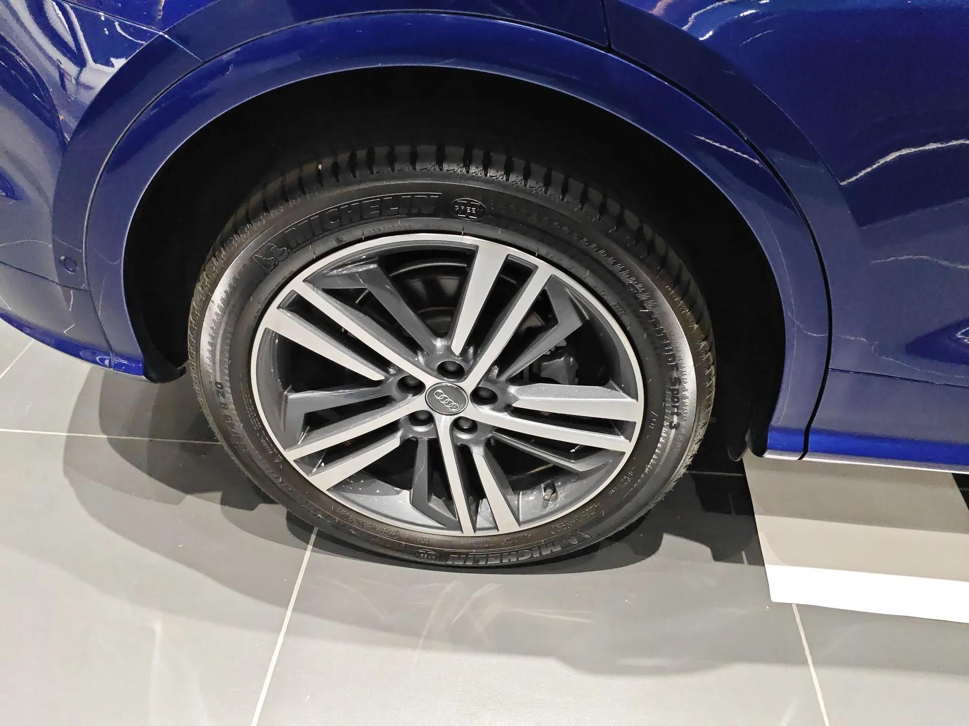 Audi Q5L 2020 45 TFSI Prestige Fashion Model — миниатюра 10