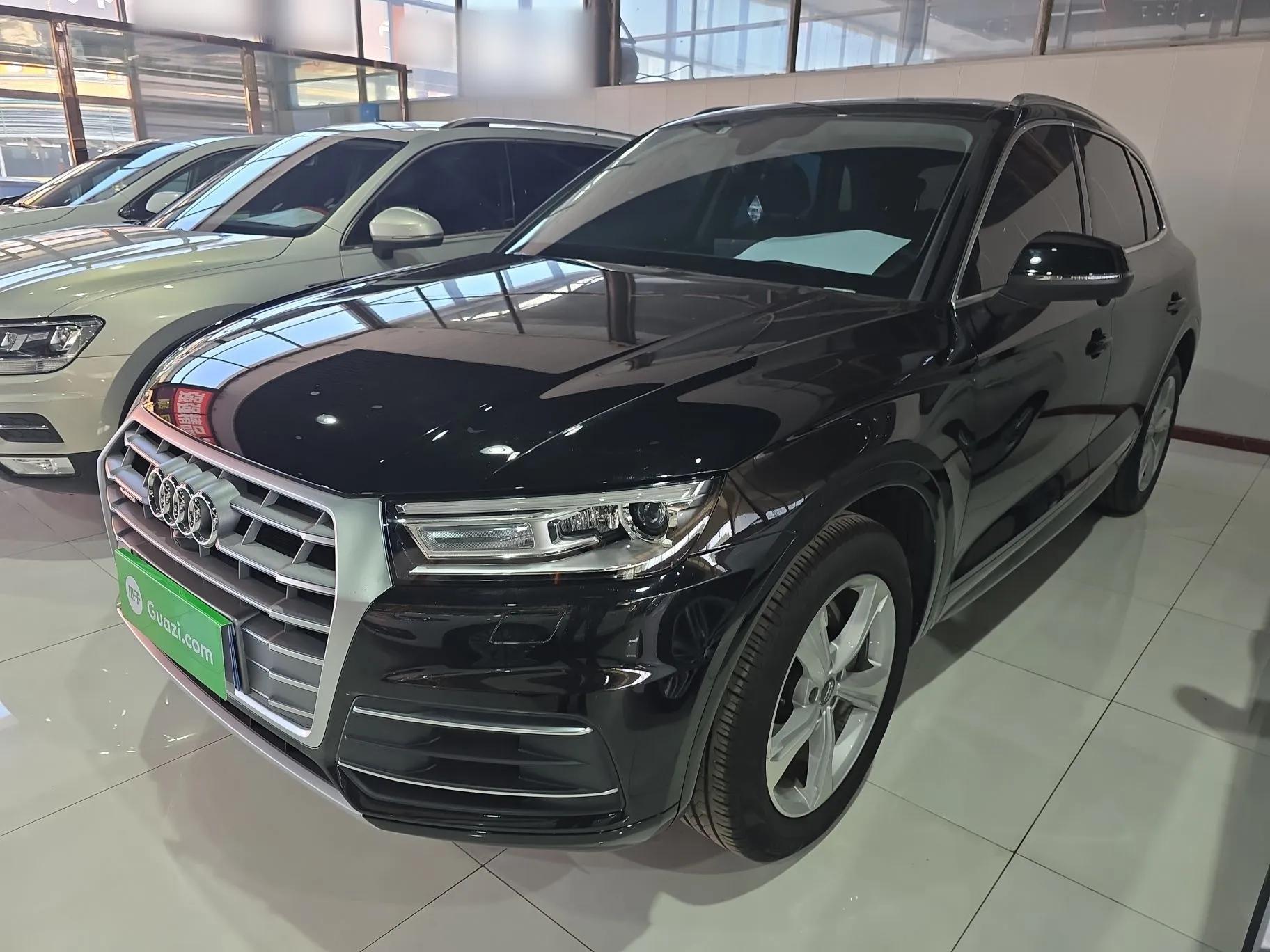 Audi Q5L 2018 40 TFSI Prestige Edition China VI Emission Standard — миниатюра 1