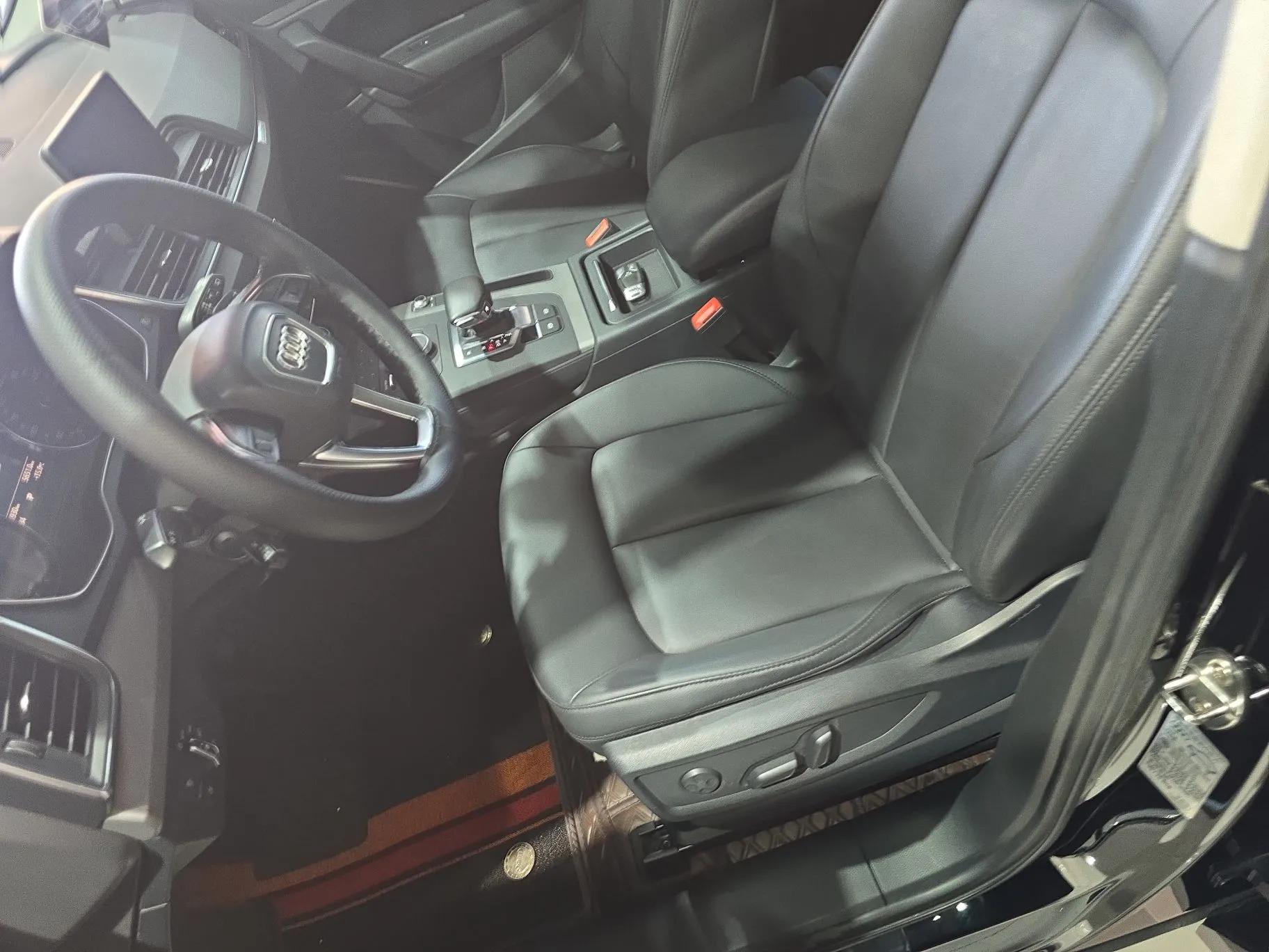 Audi Q5L 2018 40 TFSI Prestige Edition China VI Emission Standard — миниатюра 18