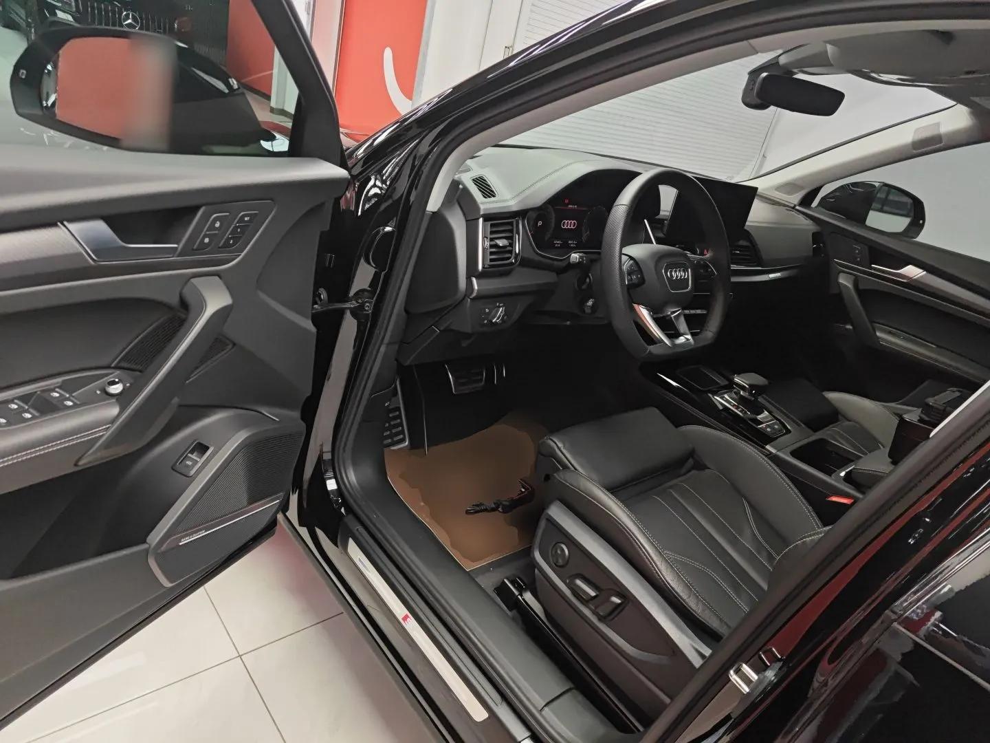 Audi Q5L 2022 Updated 45T Luxury Dynamic Version — миниатюра 18
