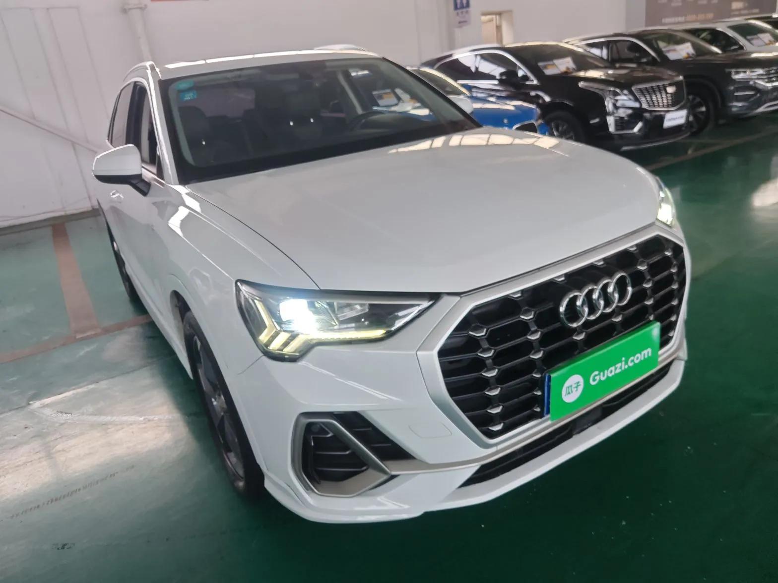 Audi Q3 2019 40 TFSI Fashion Dynamic Model — миниатюра 3