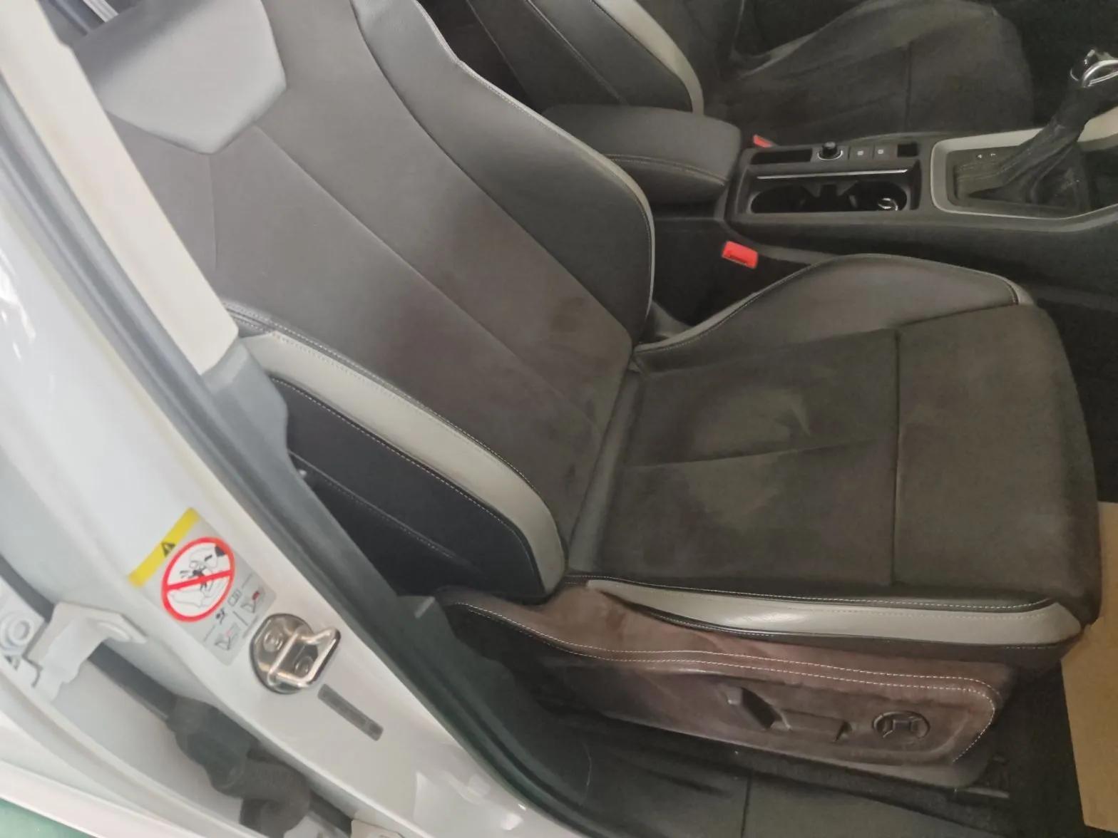 Audi Q3 2019 40 TFSI Fashion Dynamic Model — миниатюра 23