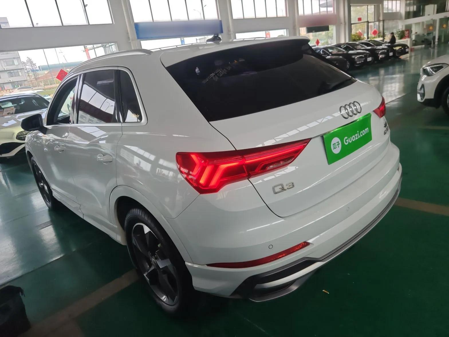 Audi Q3 2019 40 TFSI Fashion Dynamic Model — миниатюра 4
