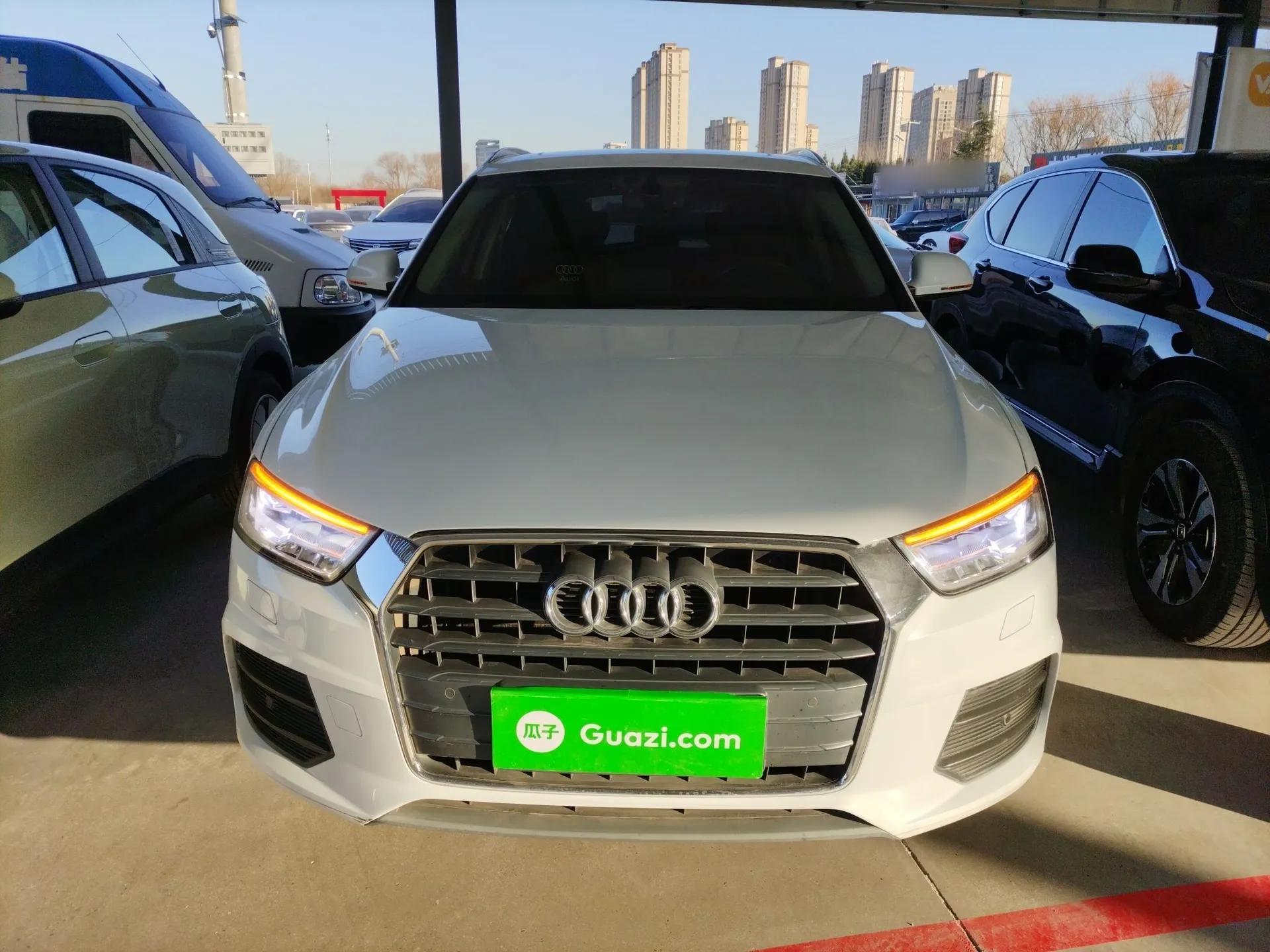 Audi Q3 2018 30th Anniversary Edition 30 TFSI Fashion Model — миниатюра 3