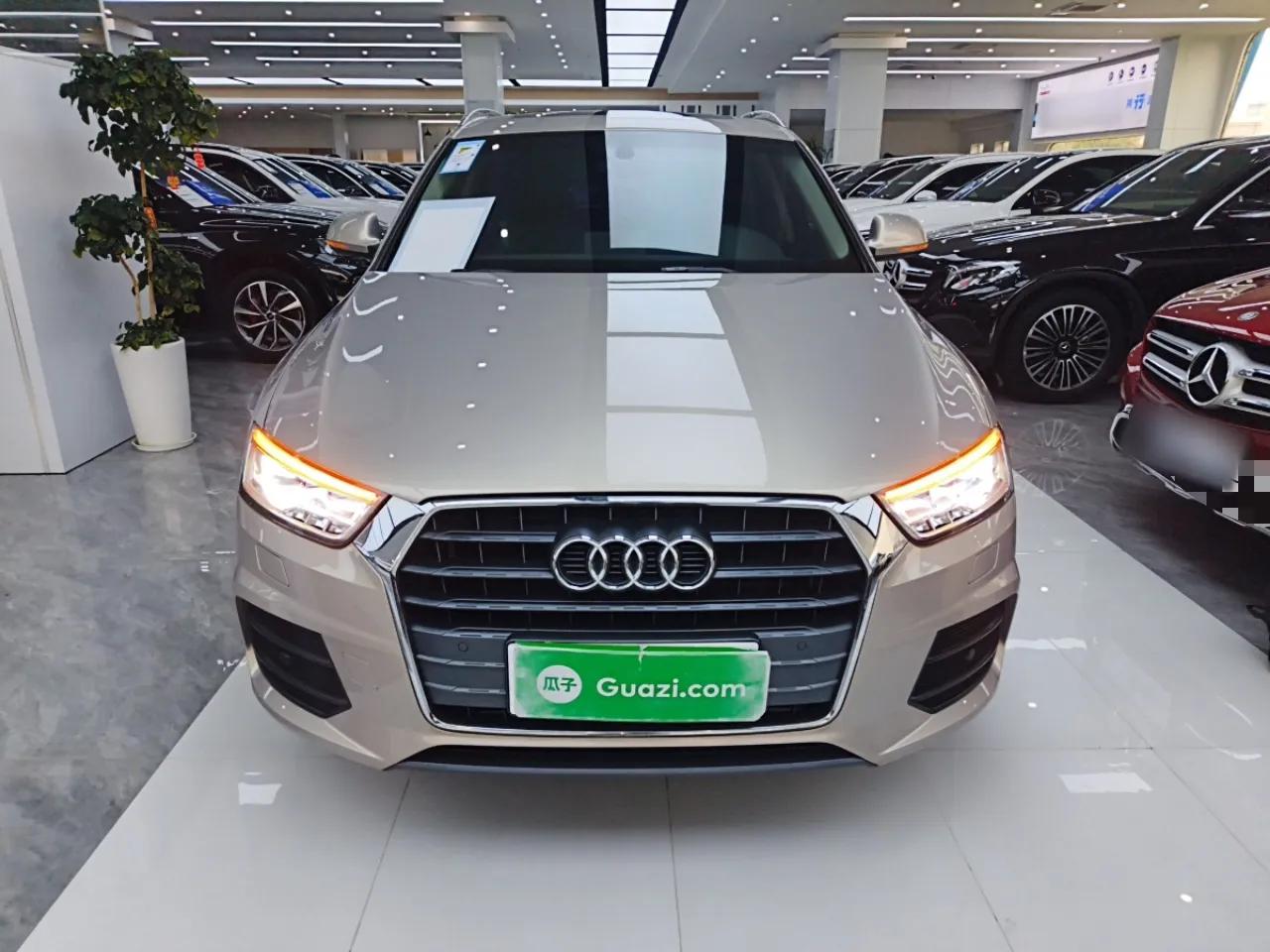 Audi Q3 2018 30th Anniversary Edition 35 TFSI Fashion Model — миниатюра 2