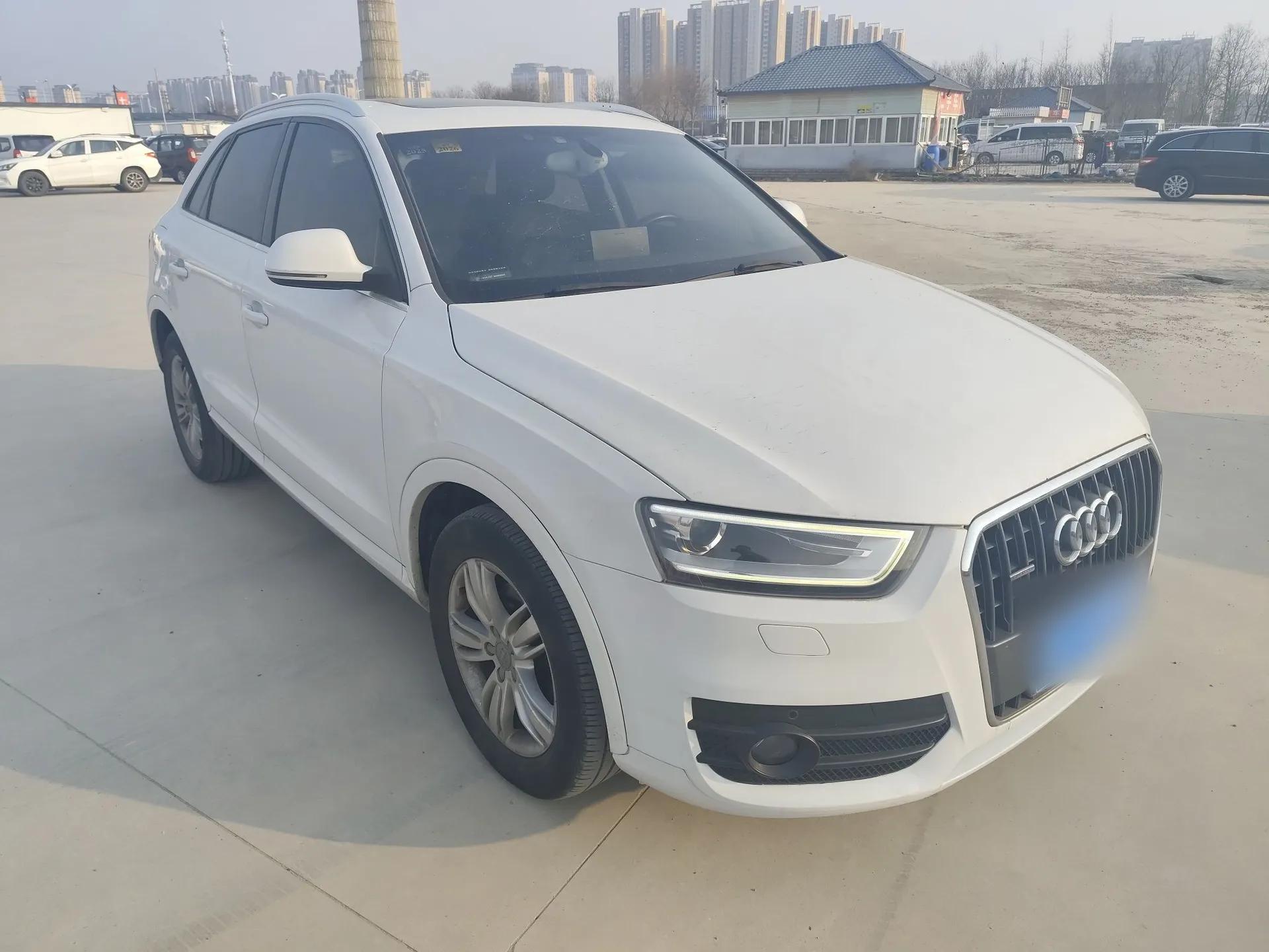 Audi Q3 2015 35 TFSI quattro Comfort model — миниатюра 3