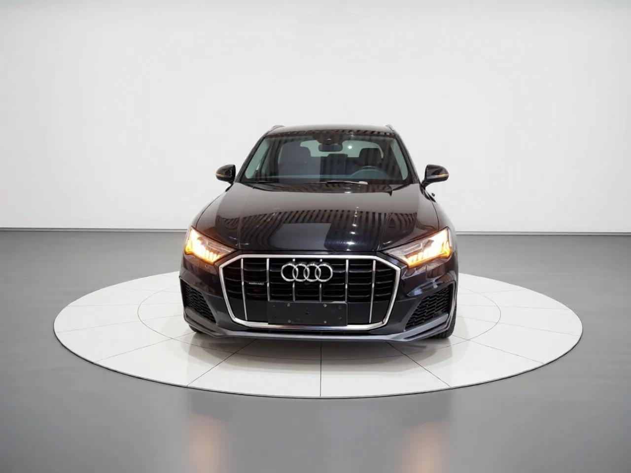 Audi Q7 2020 55 TFSI quattro S line sports model — миниатюра 2