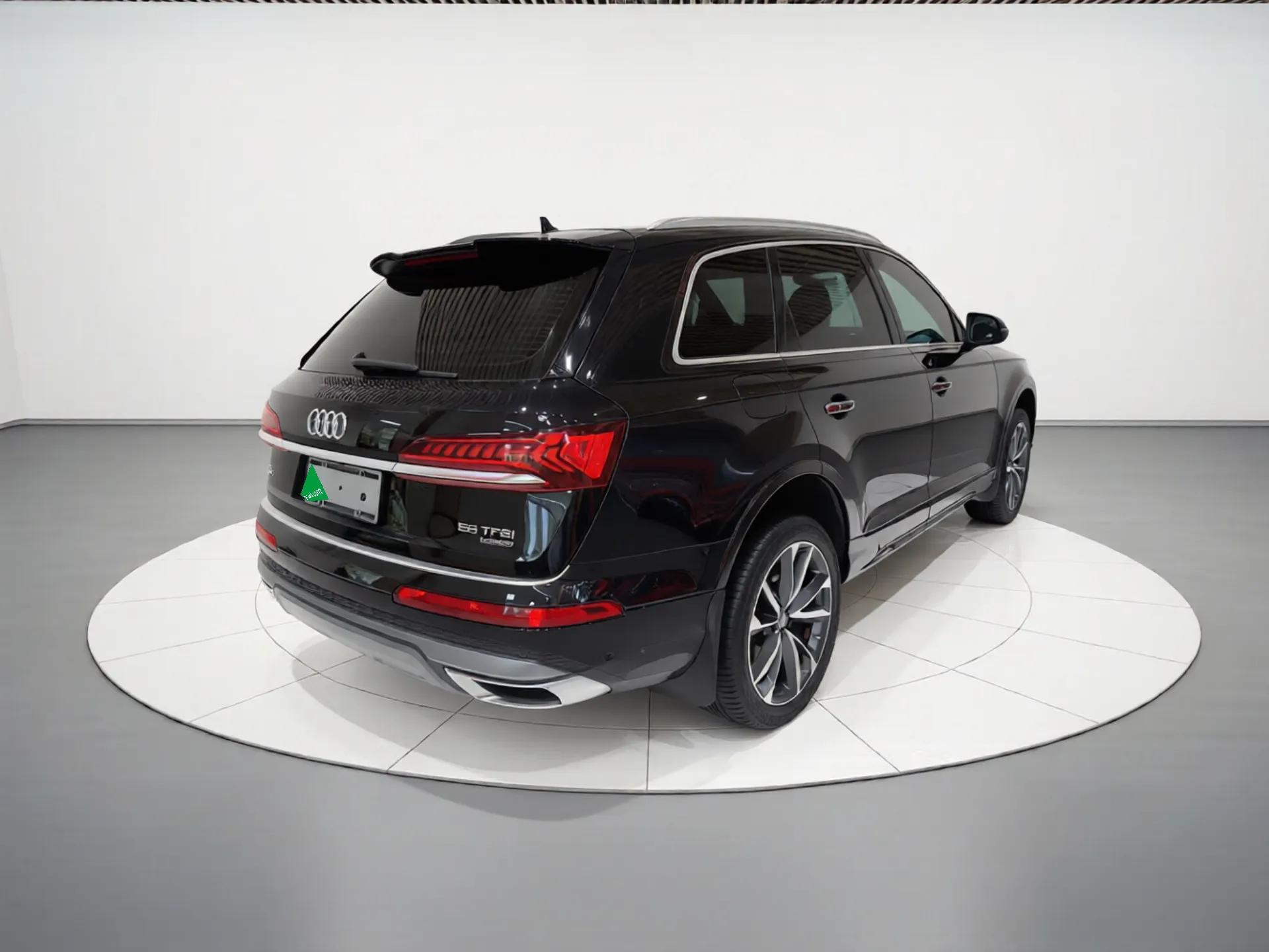 Audi Q7 2020 55 TFSI quattro S line sports model — миниатюра 4