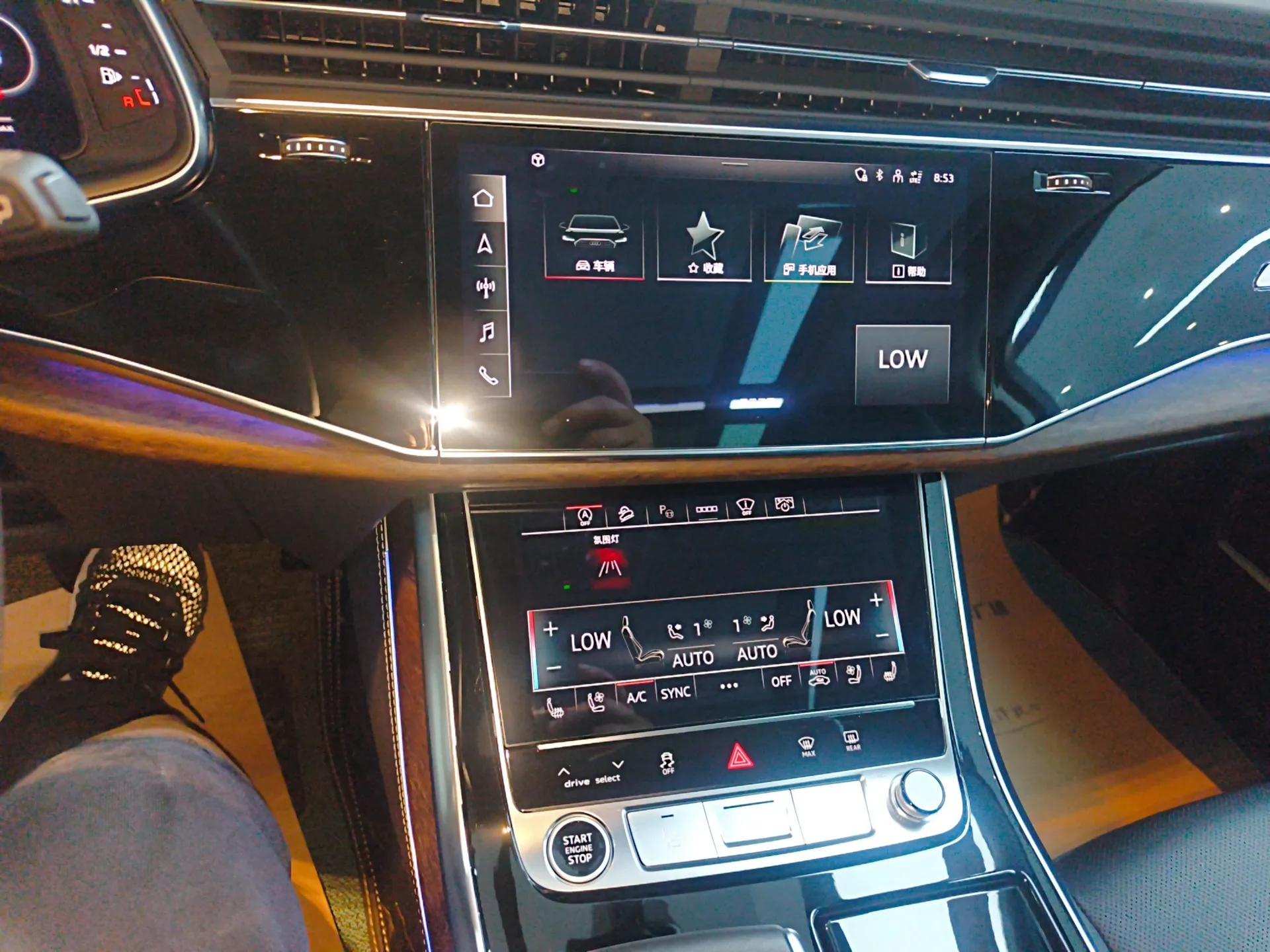 Audi Q7 2024 55 TFSI quattro S line Sport model — миниатюра 16