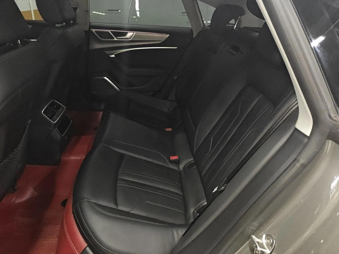 Audi A7 2023 45 TFSI Prestige Edition — миниатюра 22