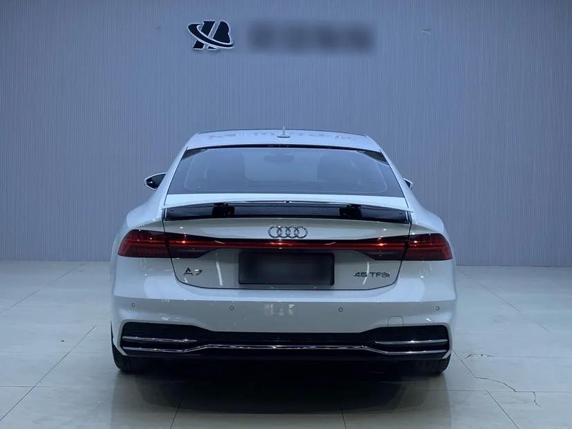 Audi A7 2024 45 TFSI Prestige Edition — миниатюра 4