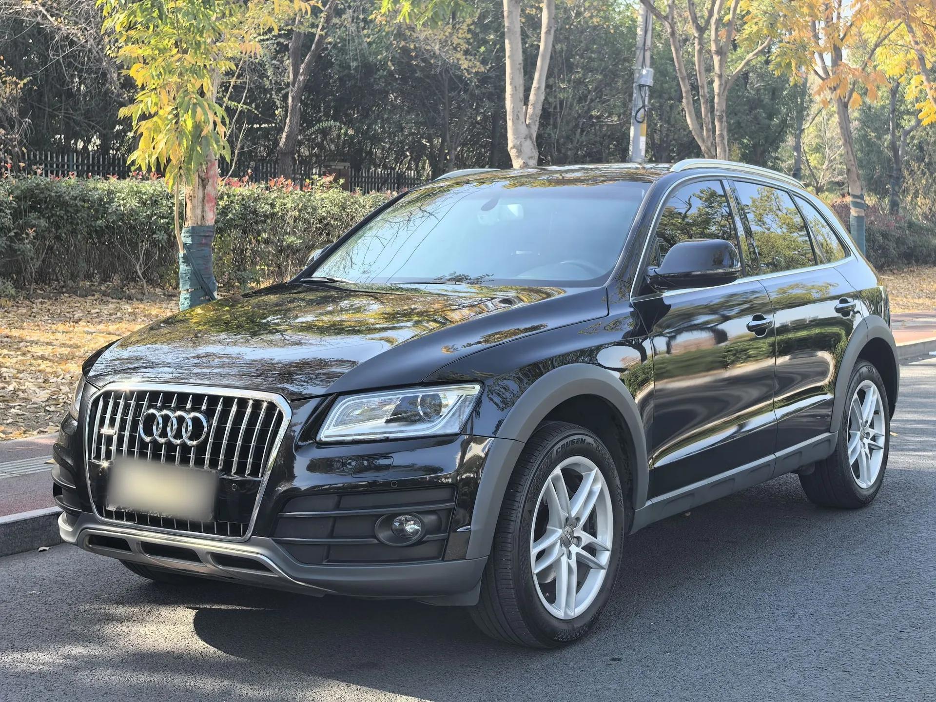 Audi Q5 2017 Plus 40 TFSI Technology Model — миниатюра 1