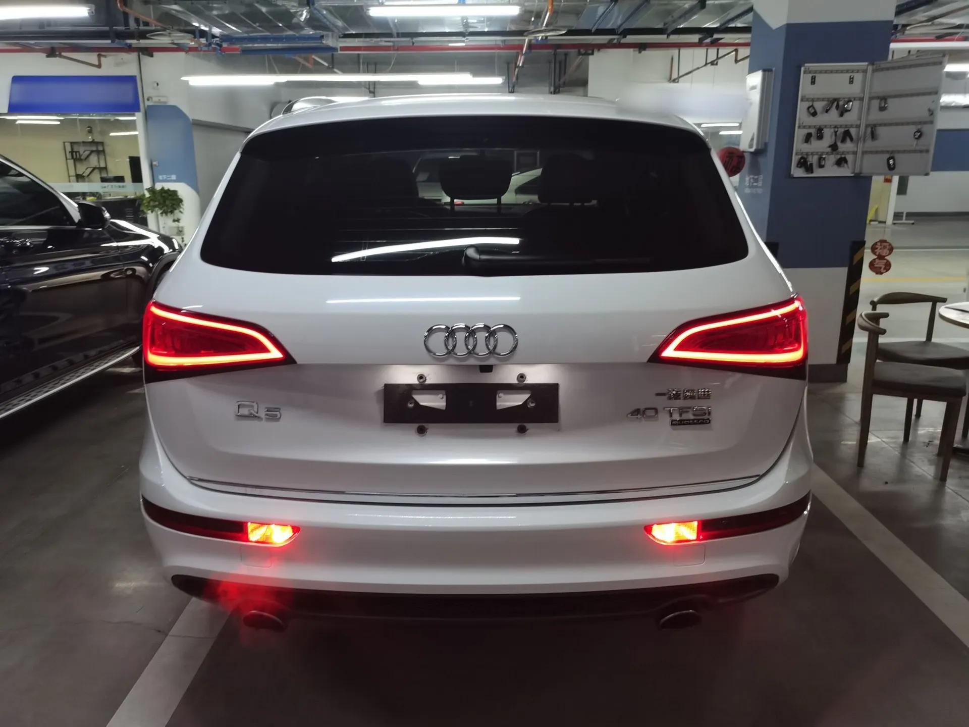 Audi Q5 2017 Plus 40 TFSI Ambition Model — миниатюра 3