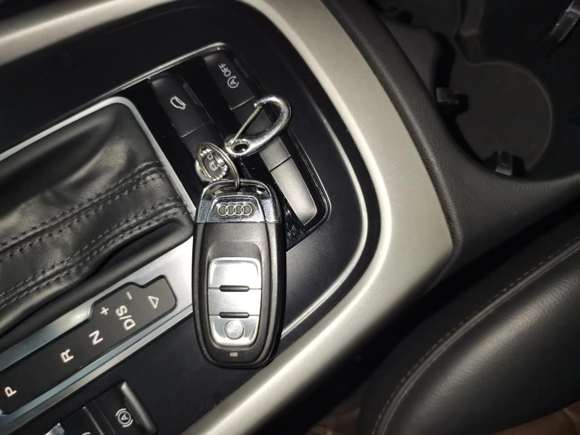 Audi Q5 2017 Plus 40 TFSI Ambition Model — миниатюра 22