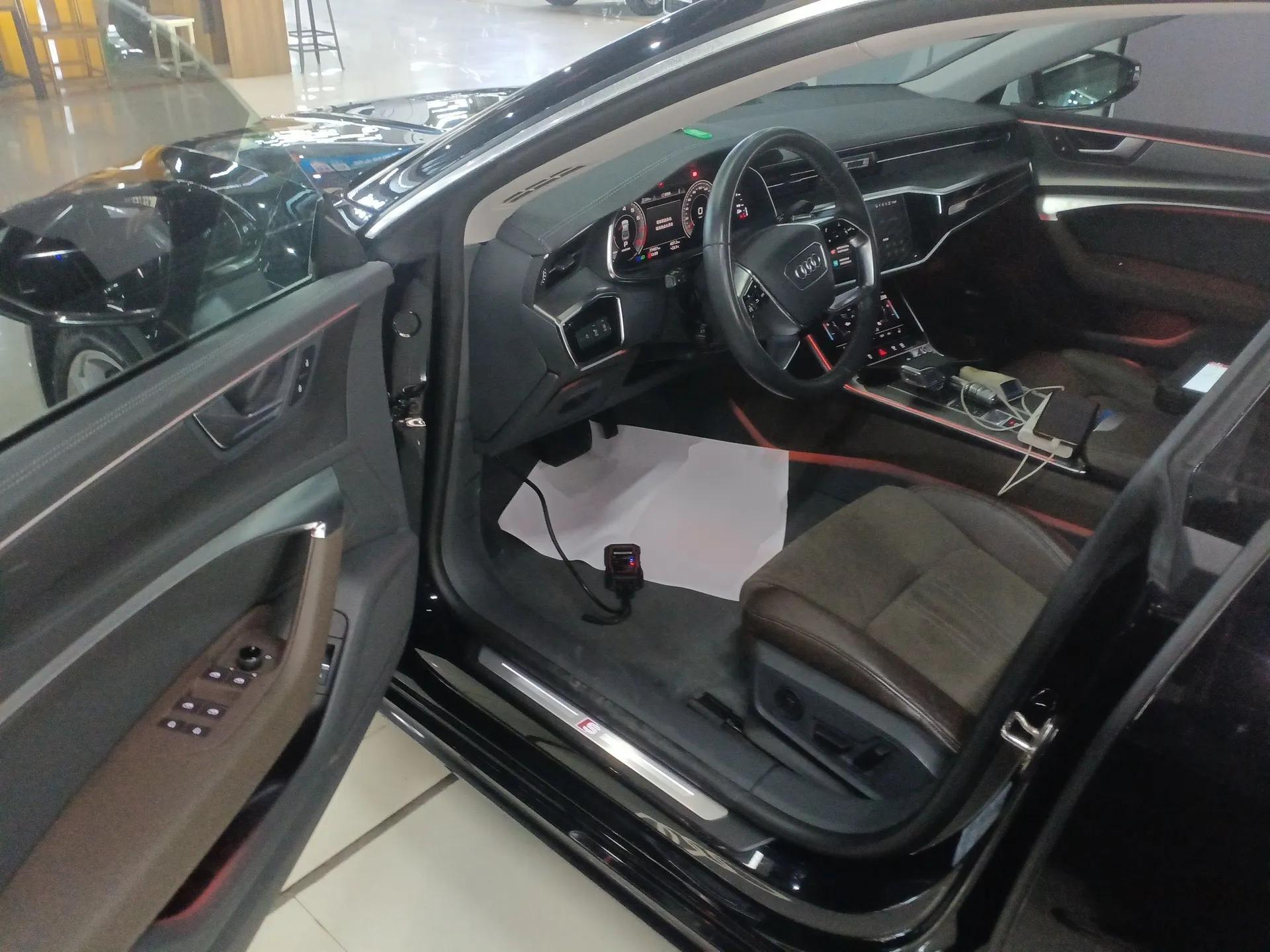 Audi A7L 2022 45 TFSI S-line Dream-Building Edition — миниатюра 19