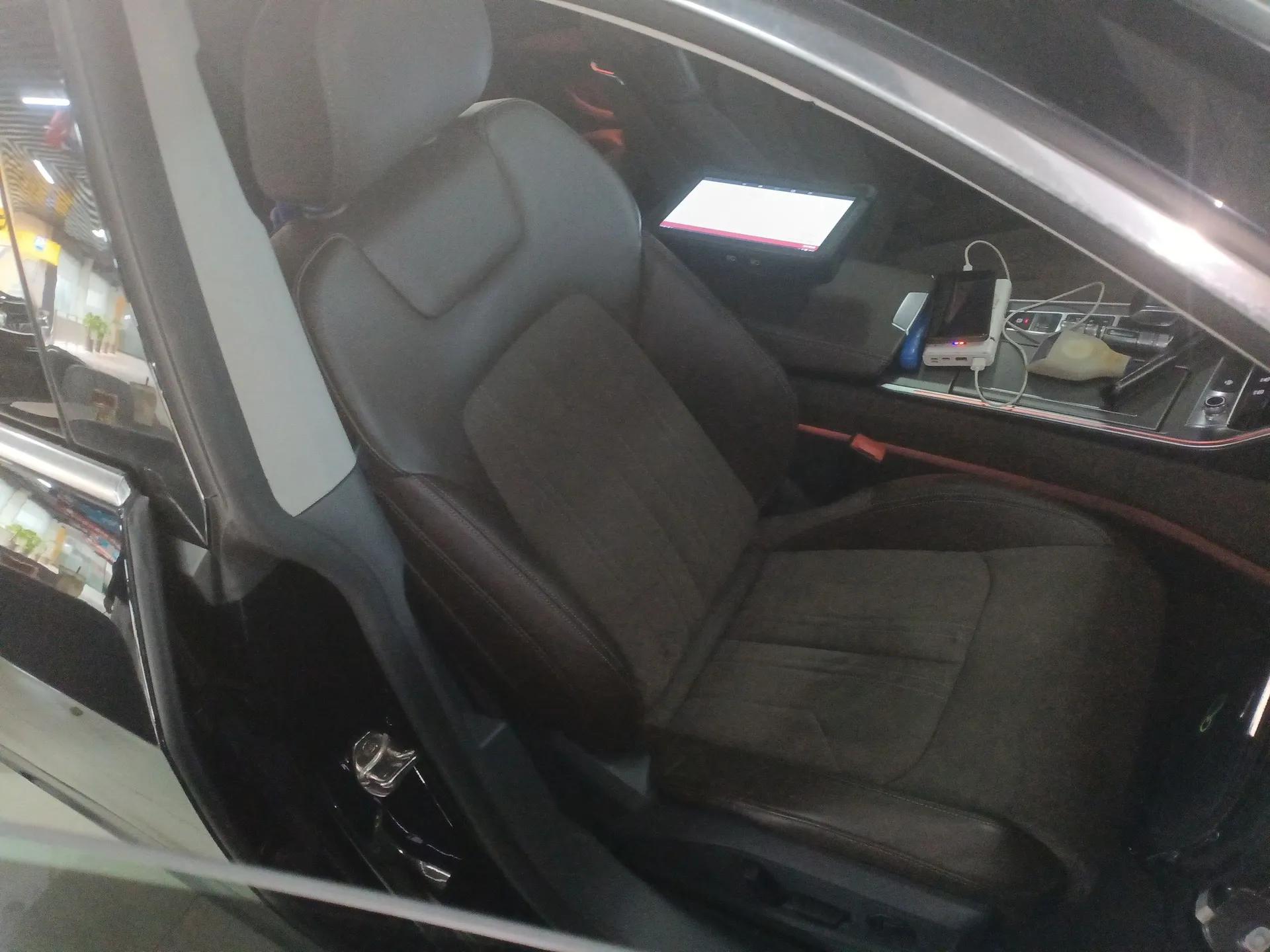 Audi A7L 2022 45 TFSI S-line Dream-Building Edition — миниатюра 23