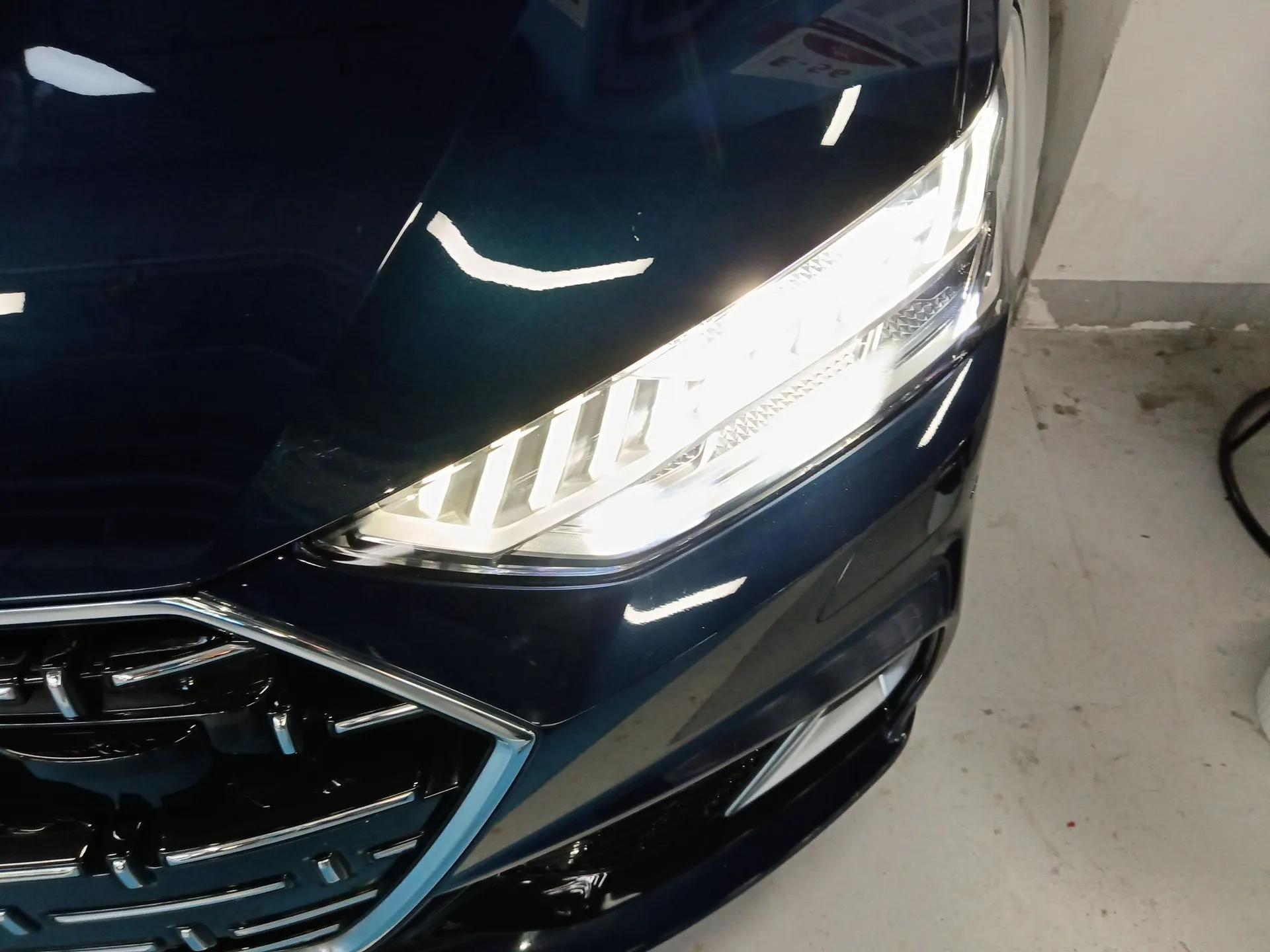 Audi A7L 2024 45TFSI quattro S-line Visionary Edition Flow Crystal Package — миниатюра 5