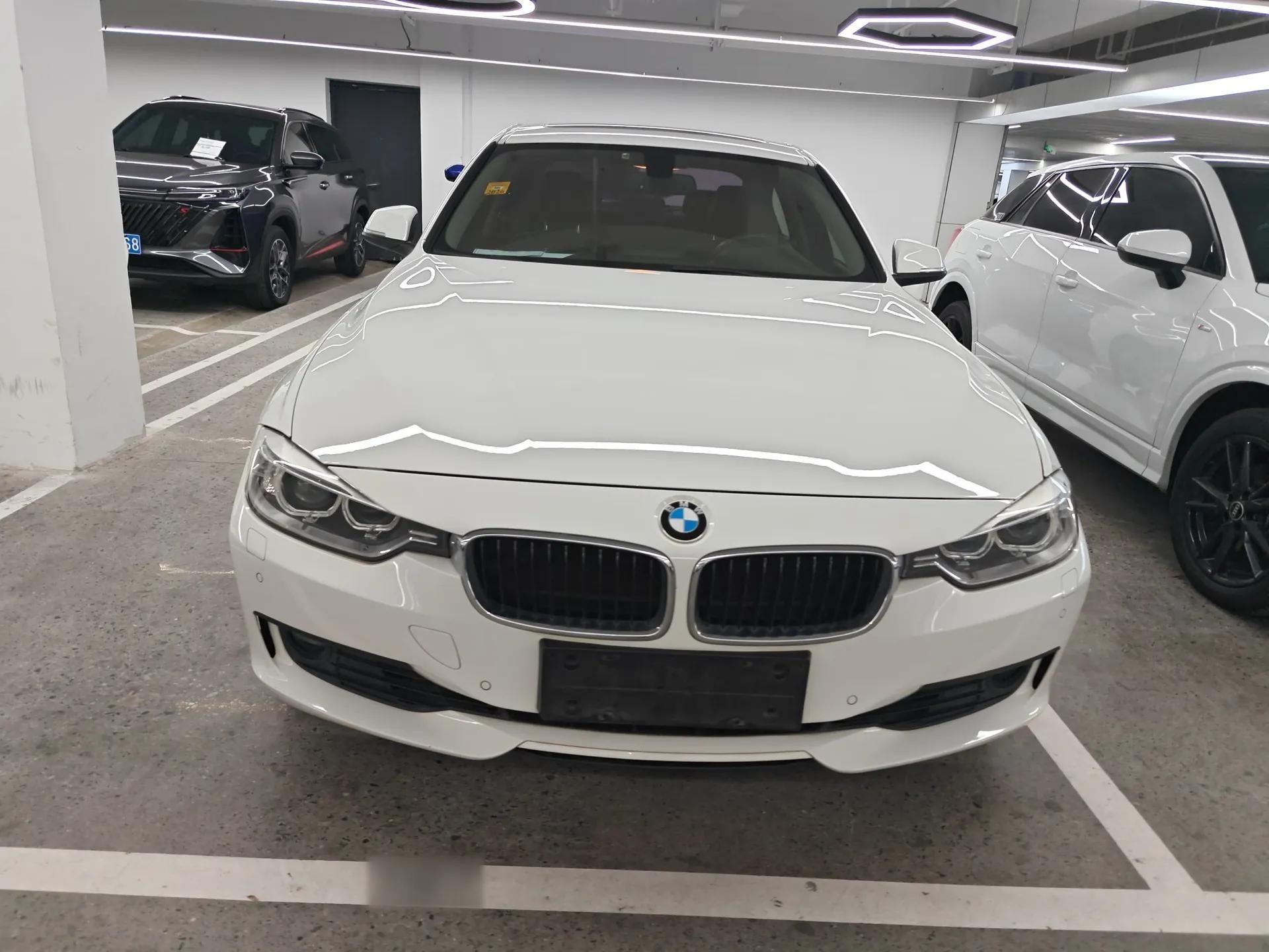 BMW 3 Series 2015 320i Luxury Line Stylish Edition — миниатюра 3