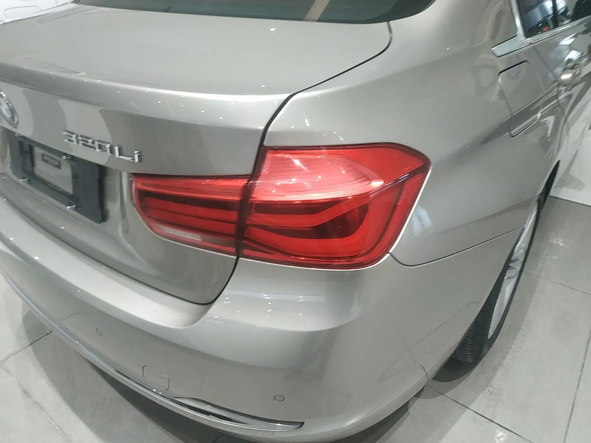 BMW 3 Series 2017 320Li Fashion Model — миниатюра 8