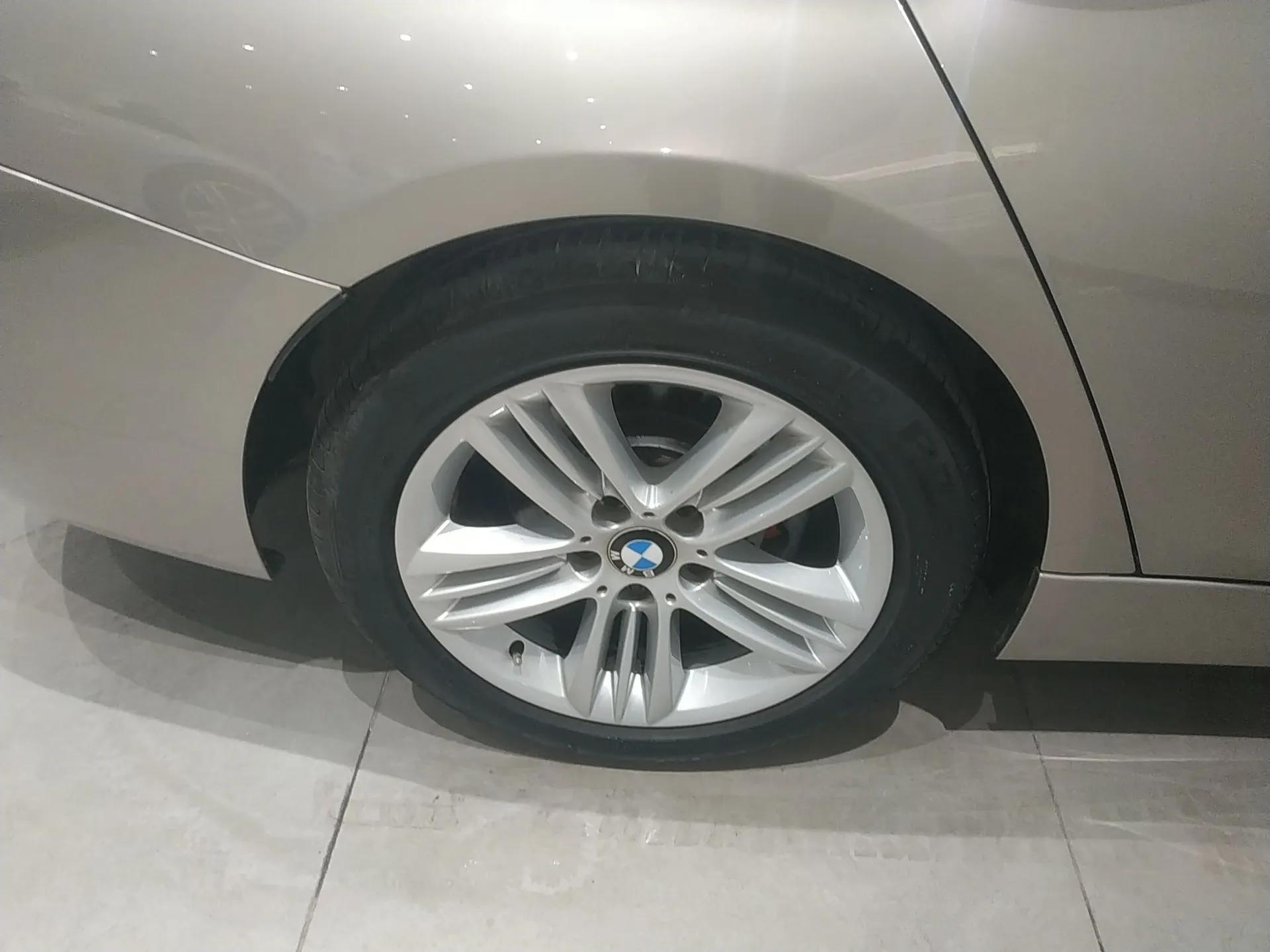 BMW 3 Series 2017 320Li Fashion Model — миниатюра 10