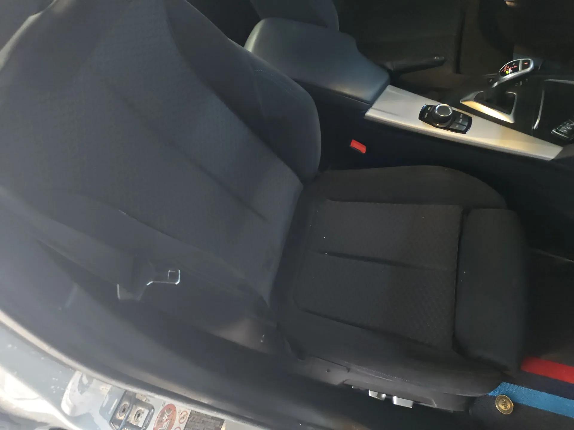 BMW 3 Series 2017 320i M Sport — миниатюра 23